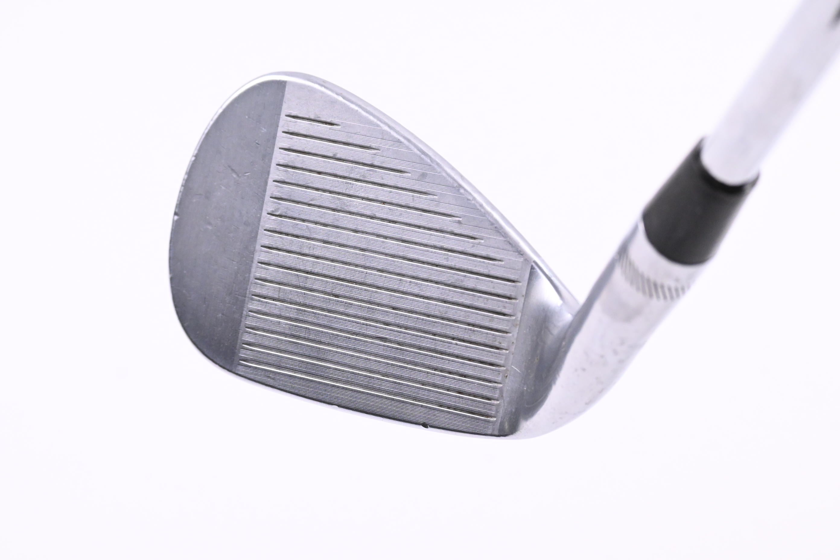Titleist Vokey SM9 Pitching Wedge / 48 Degree / X-Flex Dynamic Gold X100 Shaft