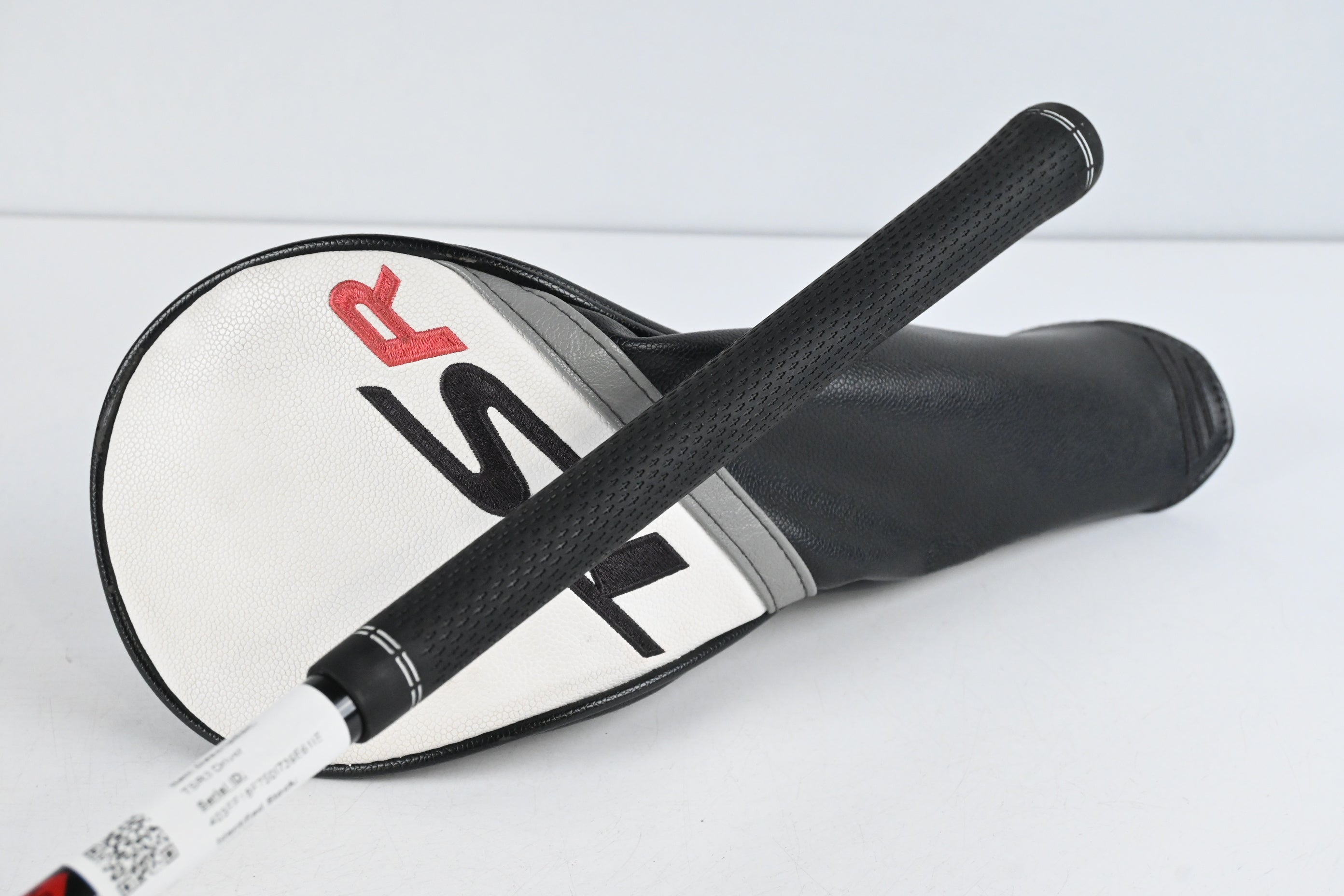 Titleist TSR3 Driver / 10 Degree / Stiff Flex HZRDUS Black 60 Shaft