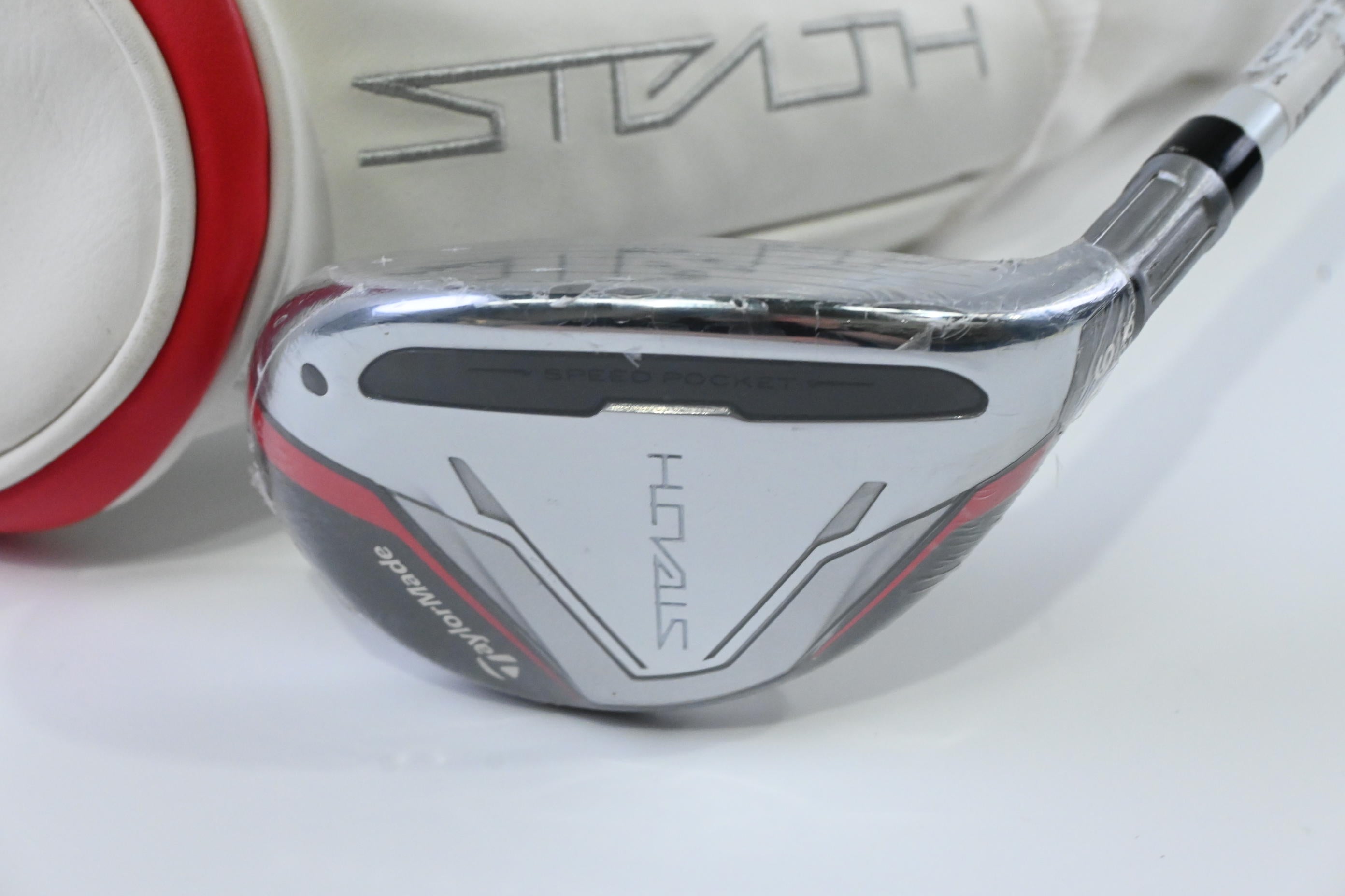 Ladies Taylormade Stealth #6 Hybrid / 28 Degree / Ladies Flex Aldila Ascent 45