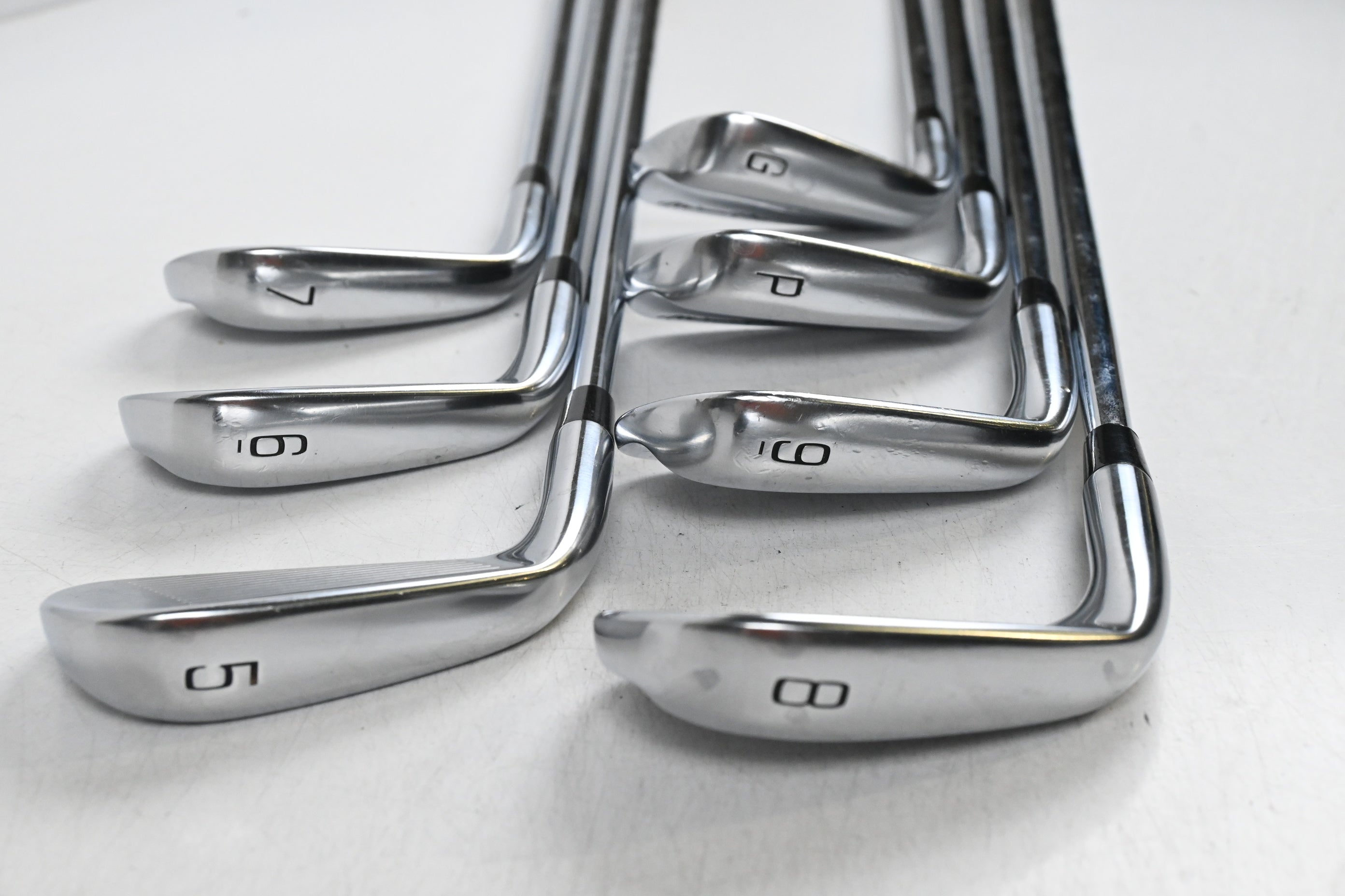 Mizuno Pro 225 Irons / 5-PW / Regular Flex Dynamic Gold 105 R300 Shafts