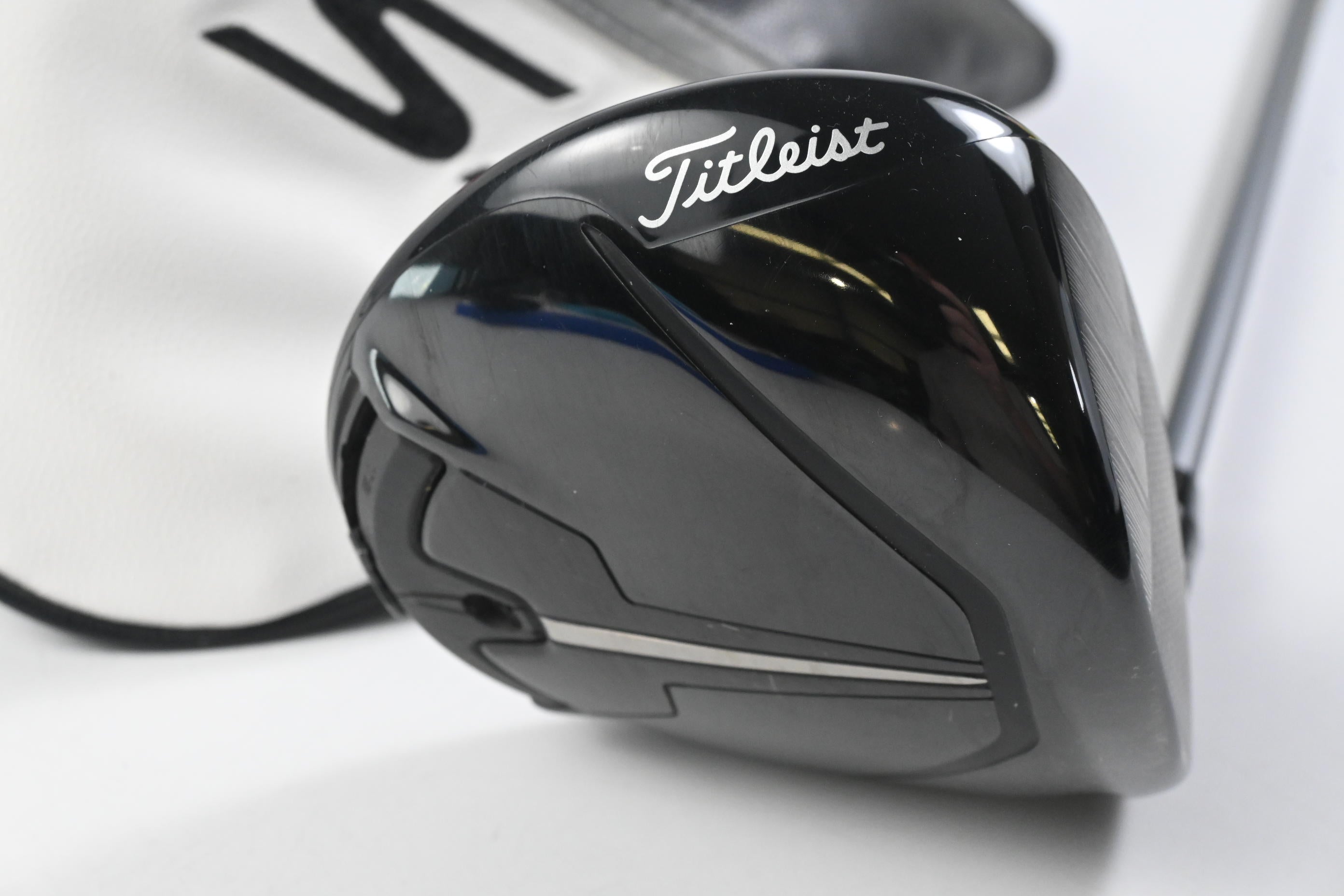 Titleist TSR3 Driver / 9 Degree / Stiff Flex Denali Frost Silver 60 Shaft