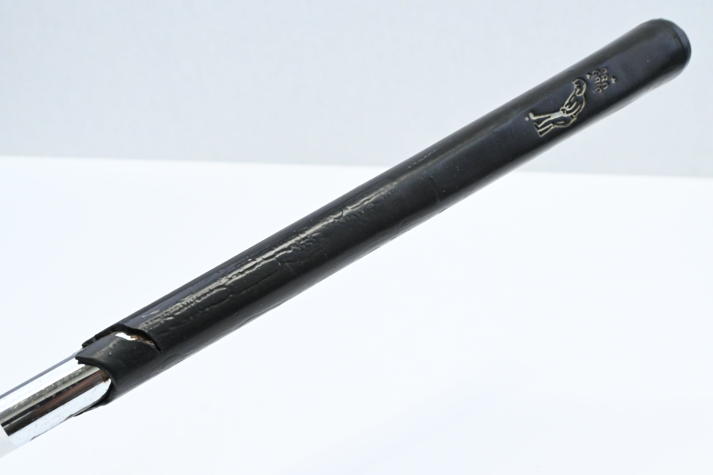 Acushnet Bullseye Flange Putter / 35 Inch