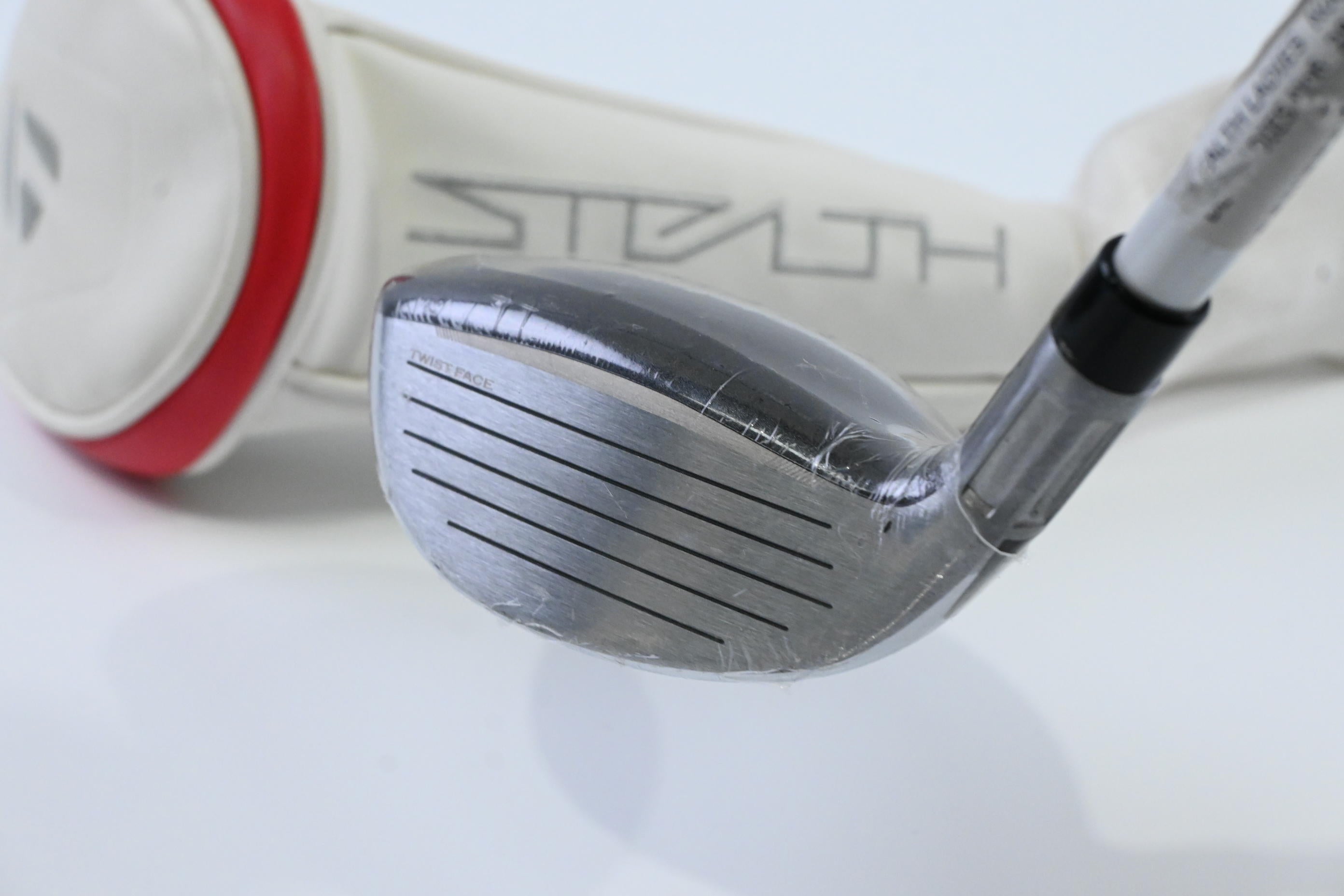 Ladies Taylormade Stealth #6 Hybrid / 28 Degree / Ladies Flex Aldila Ascent 45