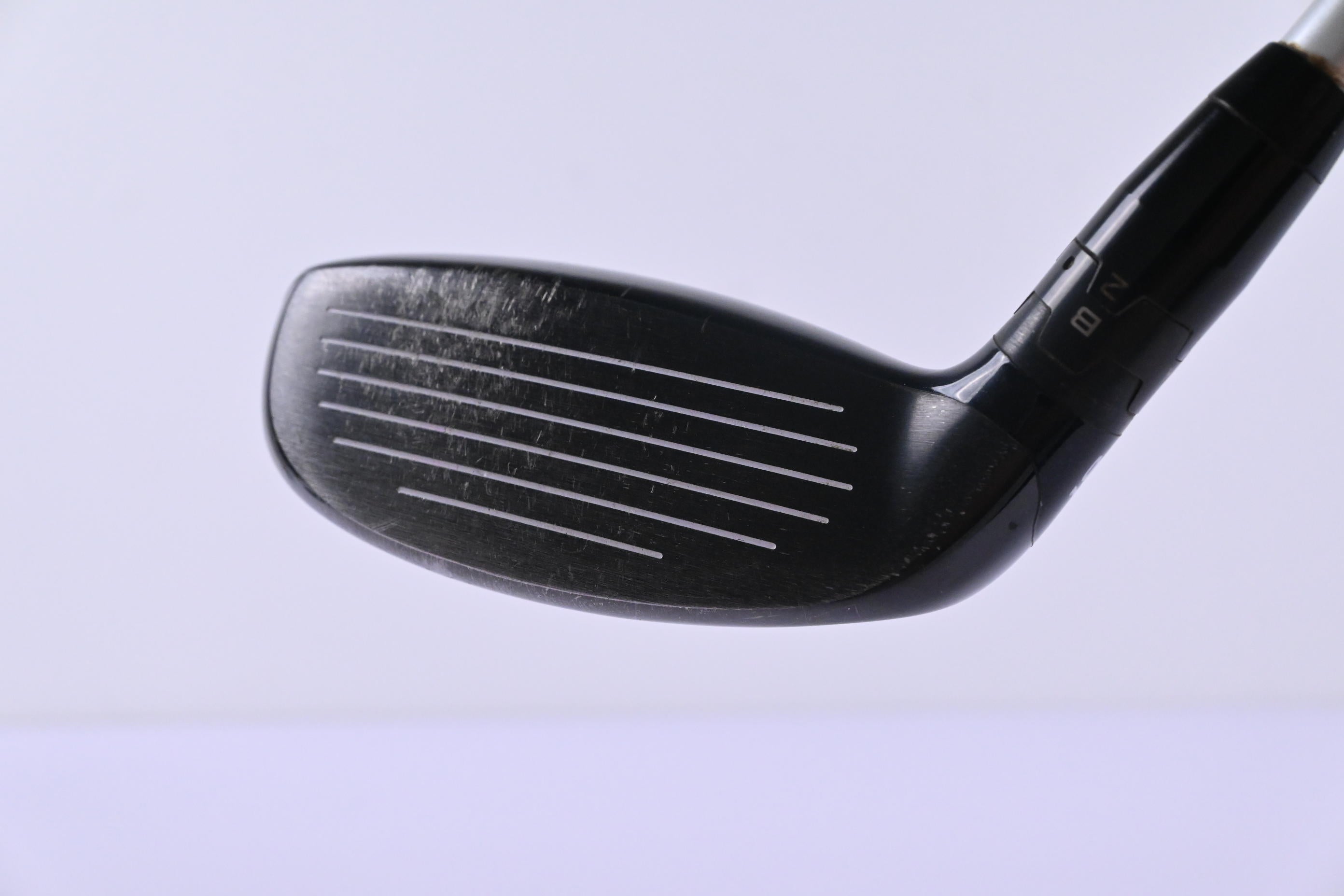 Titleist 915H #2 Hybrid / 18 Degree / Stiff Flex Aldila Rogue 95 MSI Shaft