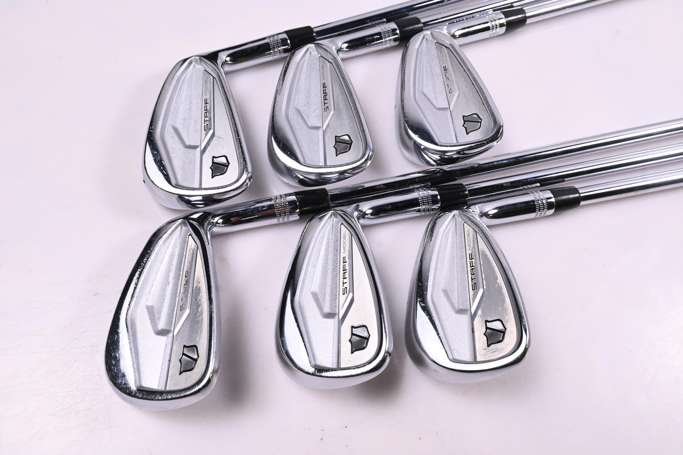 Wilson Staff Model 2024 CB Irons / 5-PW / Regular Flex Dynamic Gold 95 R300
