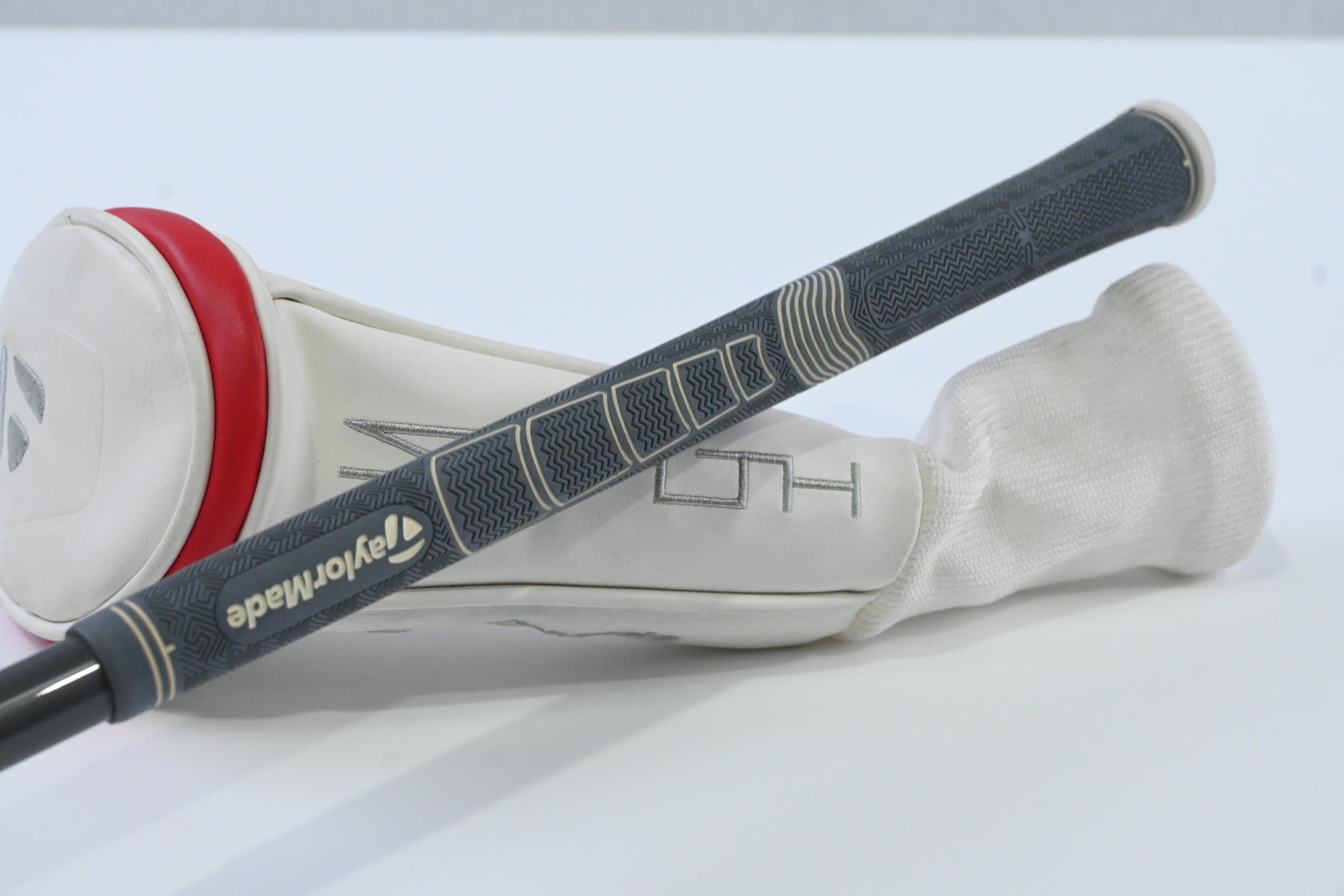 Ladies Taylormade Stealth #6 Hybrid / 28 Degree / Ladies Flex Aldila Ascent 45