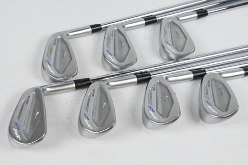 Mizuno JPX 900 Tour Irons / 4-PW / Stiff Flex AMT Tour White S300 Shafts