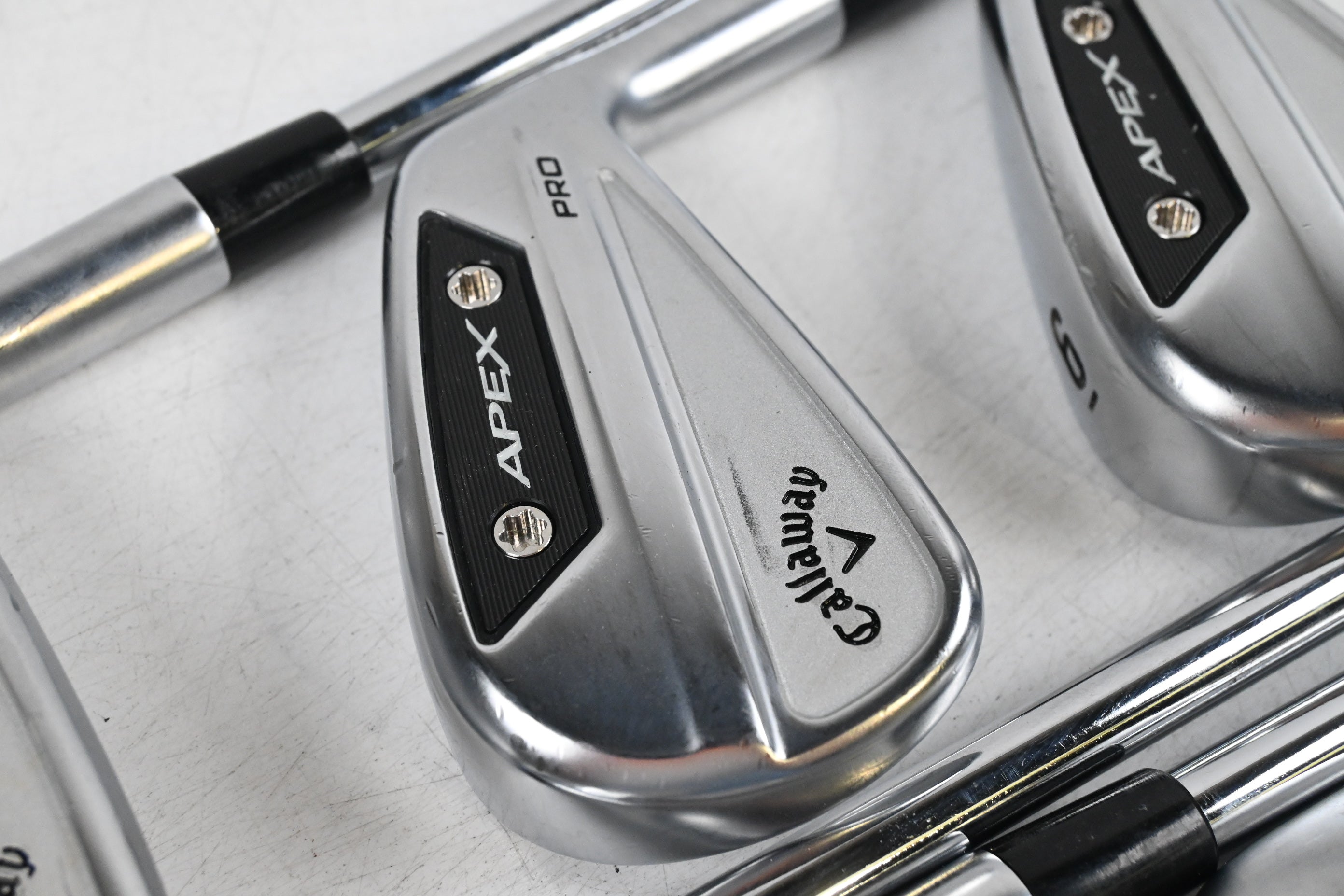 Callaway Apex Pro 24 Irons / 4-PW / Stiff Flex Dynamic Gold Mid 115 S300 Shaft