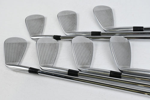 Mizuno JPX 900 Tour Irons / 4-PW / Stiff Flex AMT Tour White S300 Shafts