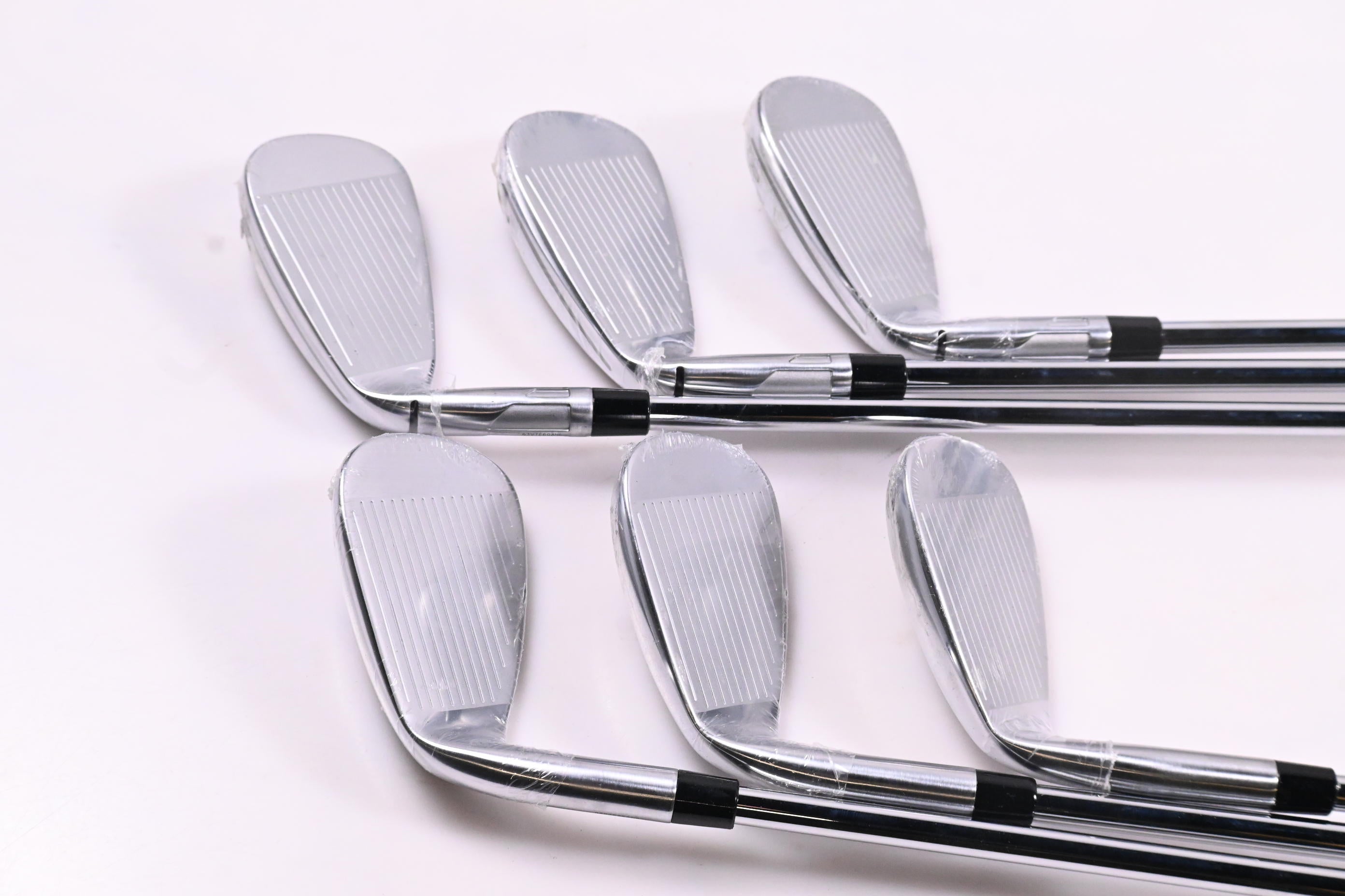Taylormade Qi Max HL Irons / 6-PW+GW / Regular Flex Project X Red 100 Shafts