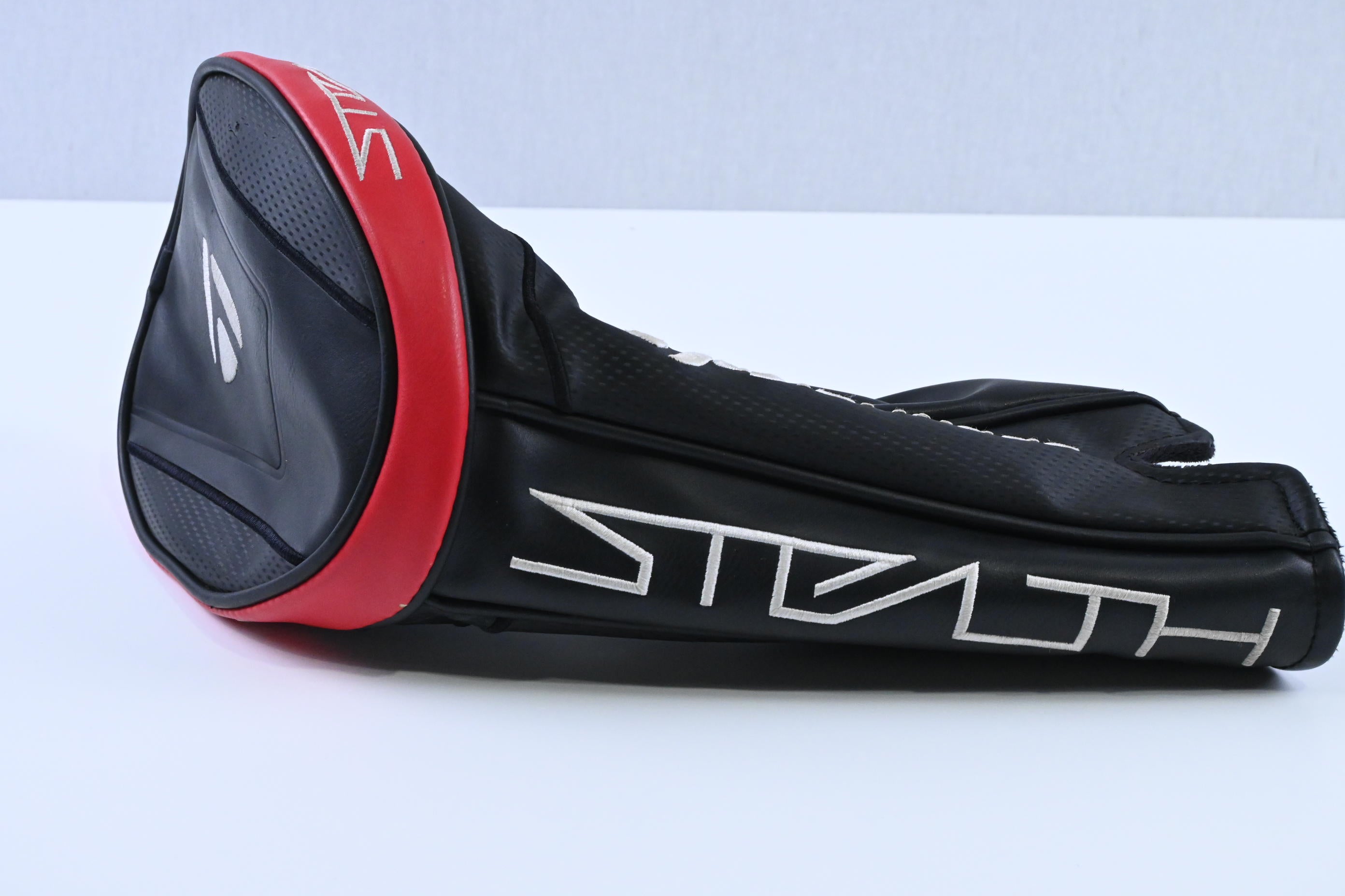 Left Hand Taylormade Stealth Driver / 10.5 Degree / Regular Flex Ventus TR Blue