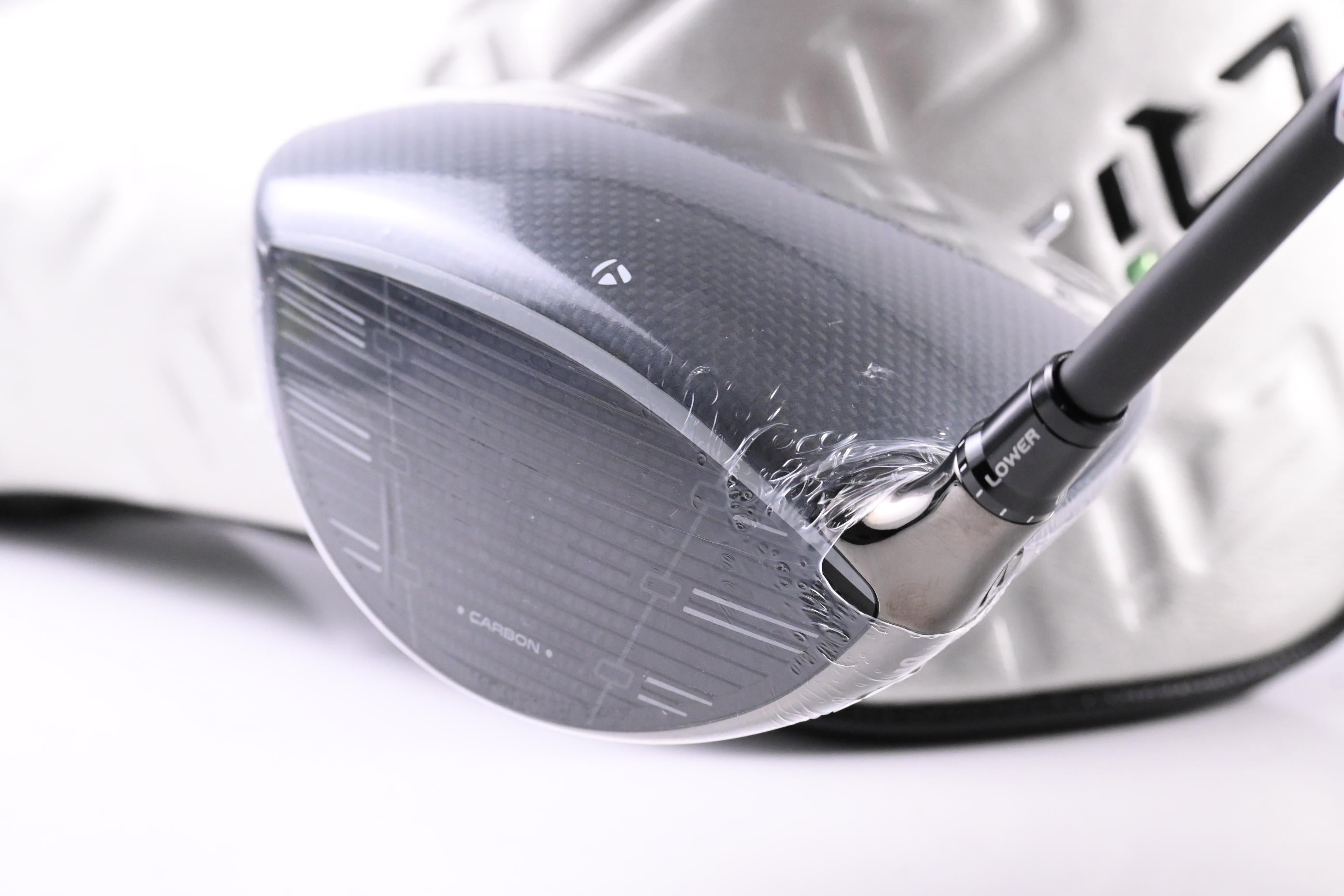 Taylormade Qi35 Driver / 10.5 Degree / Regular Flex Ventus Blue 5 Shaft