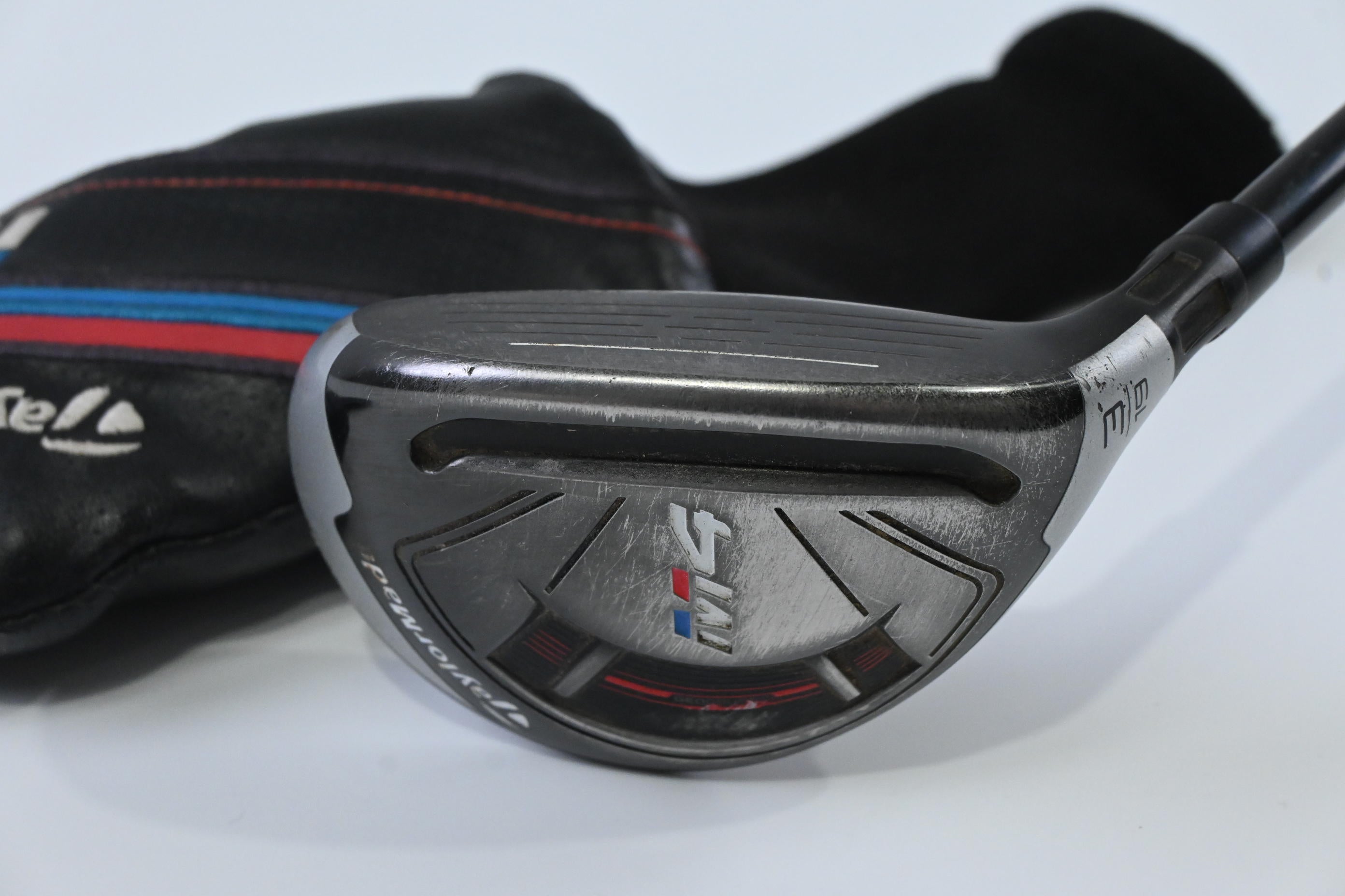 Taylormade M4 #3 Hybrid / 19 Degree / Regular Flex Fujikura Atmos Red 6