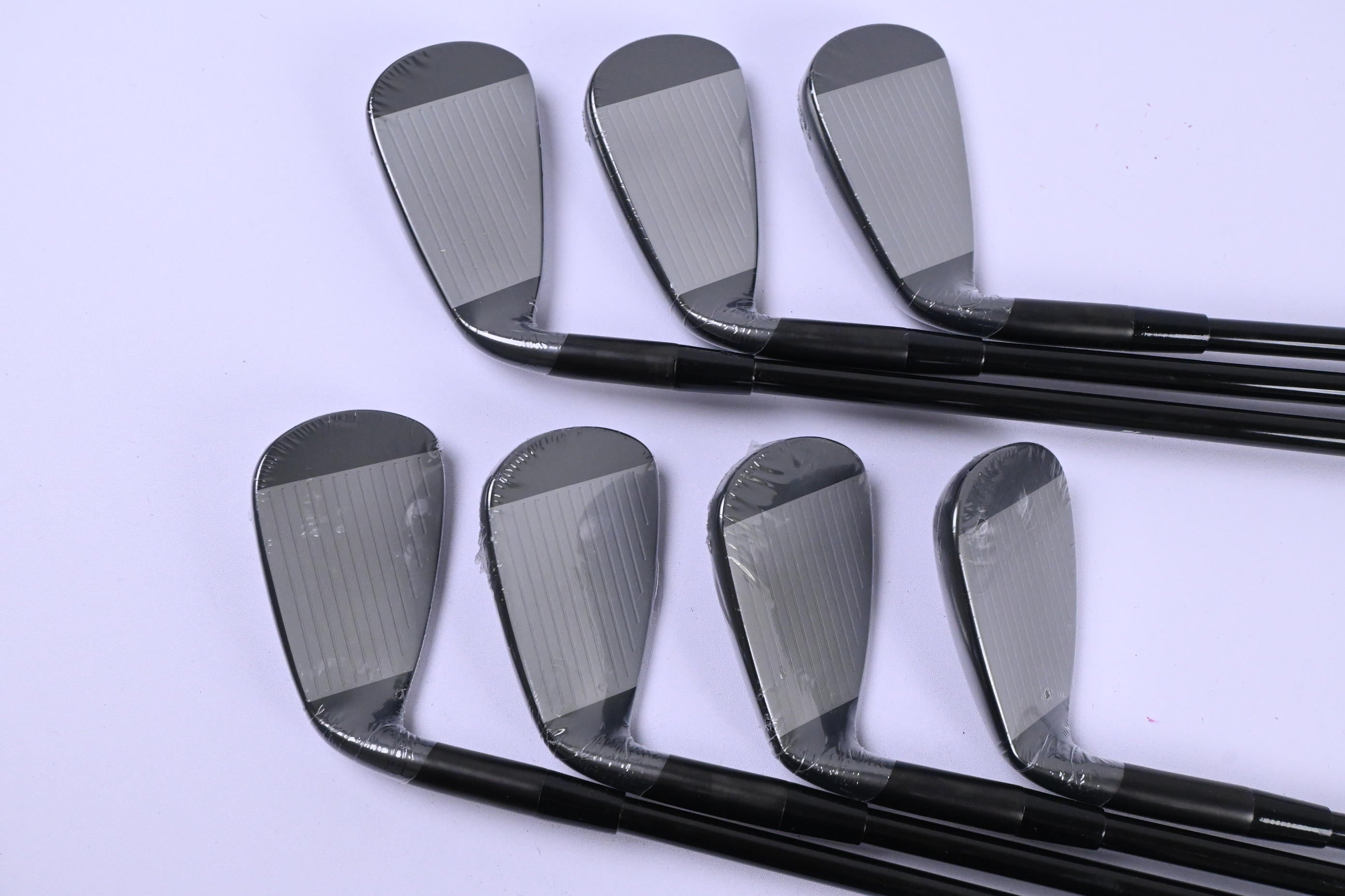 Mizuno JPX 925 Hot Metal Irons / 5-PW+GW / Regular Flex MMT 65 Shafts