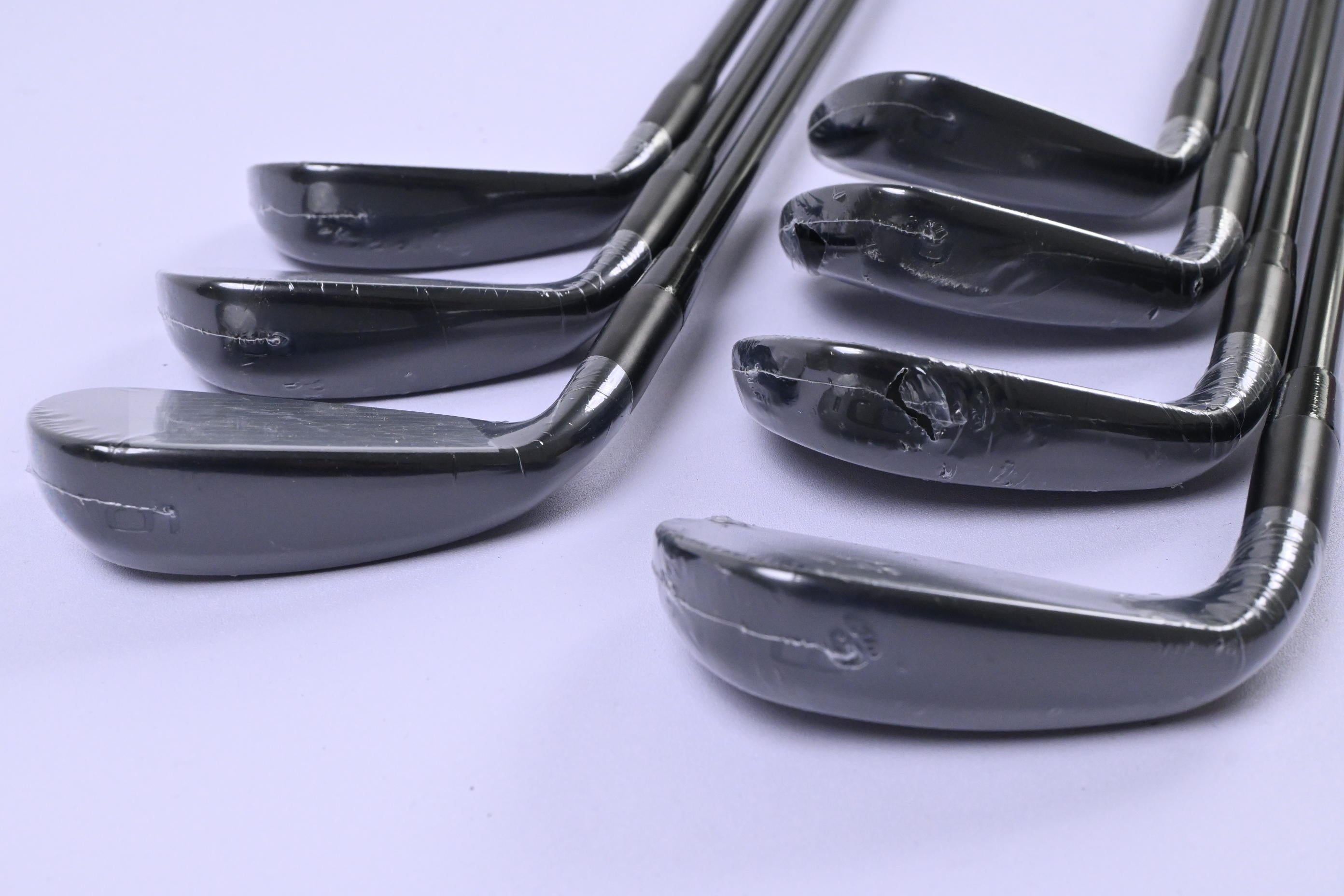 Mizuno JPX 925 Hot Metal Irons / 5-PW+GW / Regular Flex MMT 65 Shafts