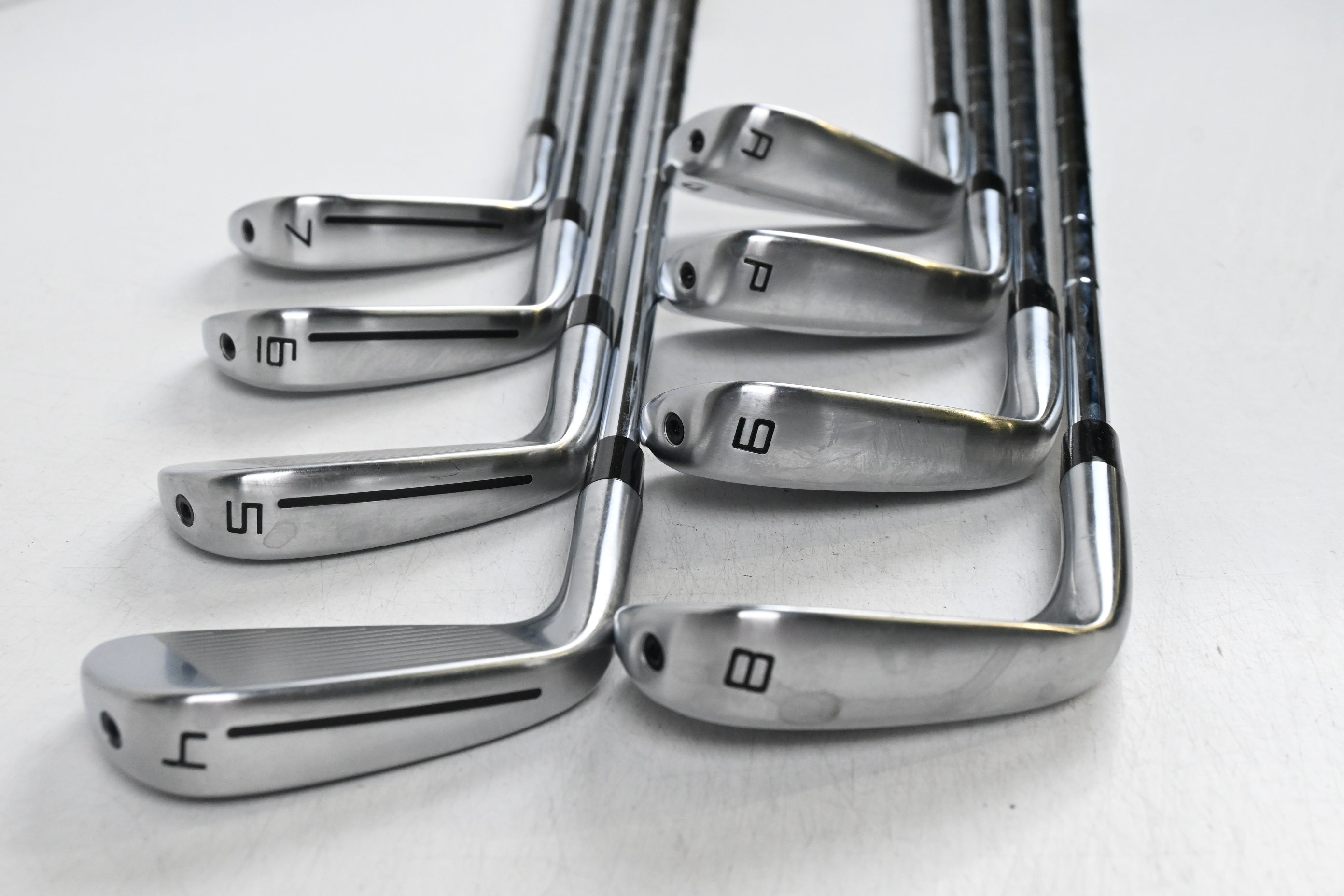 Taylormade P770 2024 Irons / 4-PW+GW / X-Flex Dynamic Gold Mid 115 X100 Shafts