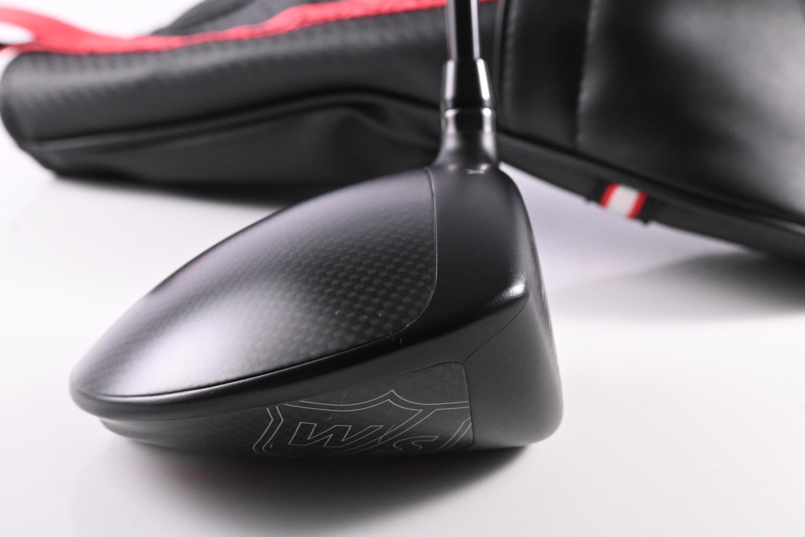 Wilson Dynapower Carbon 2023 Driver / 9 Degree / Senior Flex HZRDUS Smoke Red 50