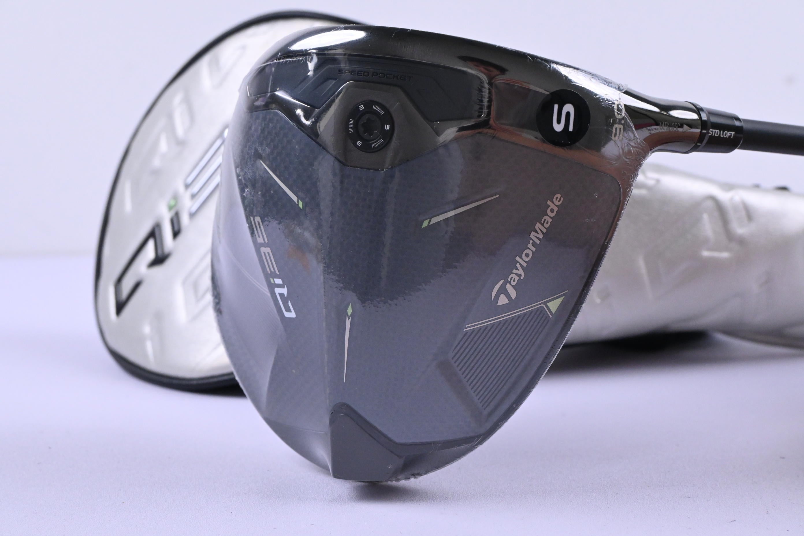 Taylormade Qi35 Driver / 9 Degree / Stiff Flex Fujikura Ventus Blue 5 Shaft
