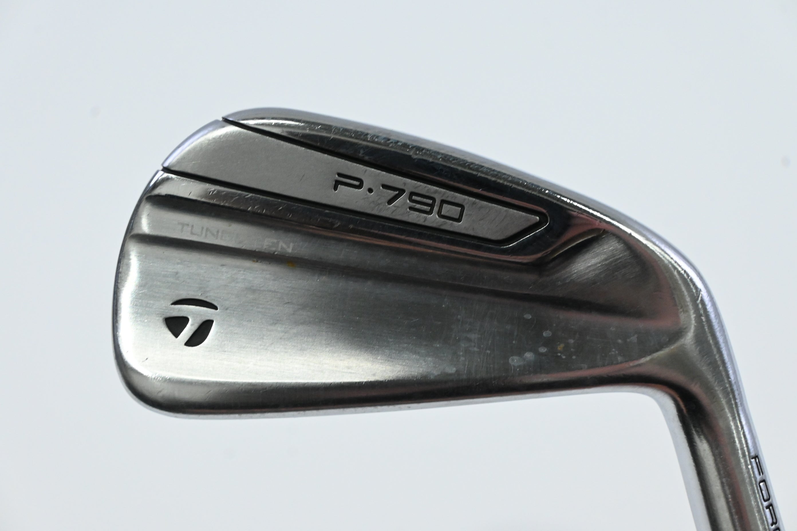 Taylormade P790 2019 #4 Iron / 21 Degree / Regular Flex Fujikura Ventus Blue 6