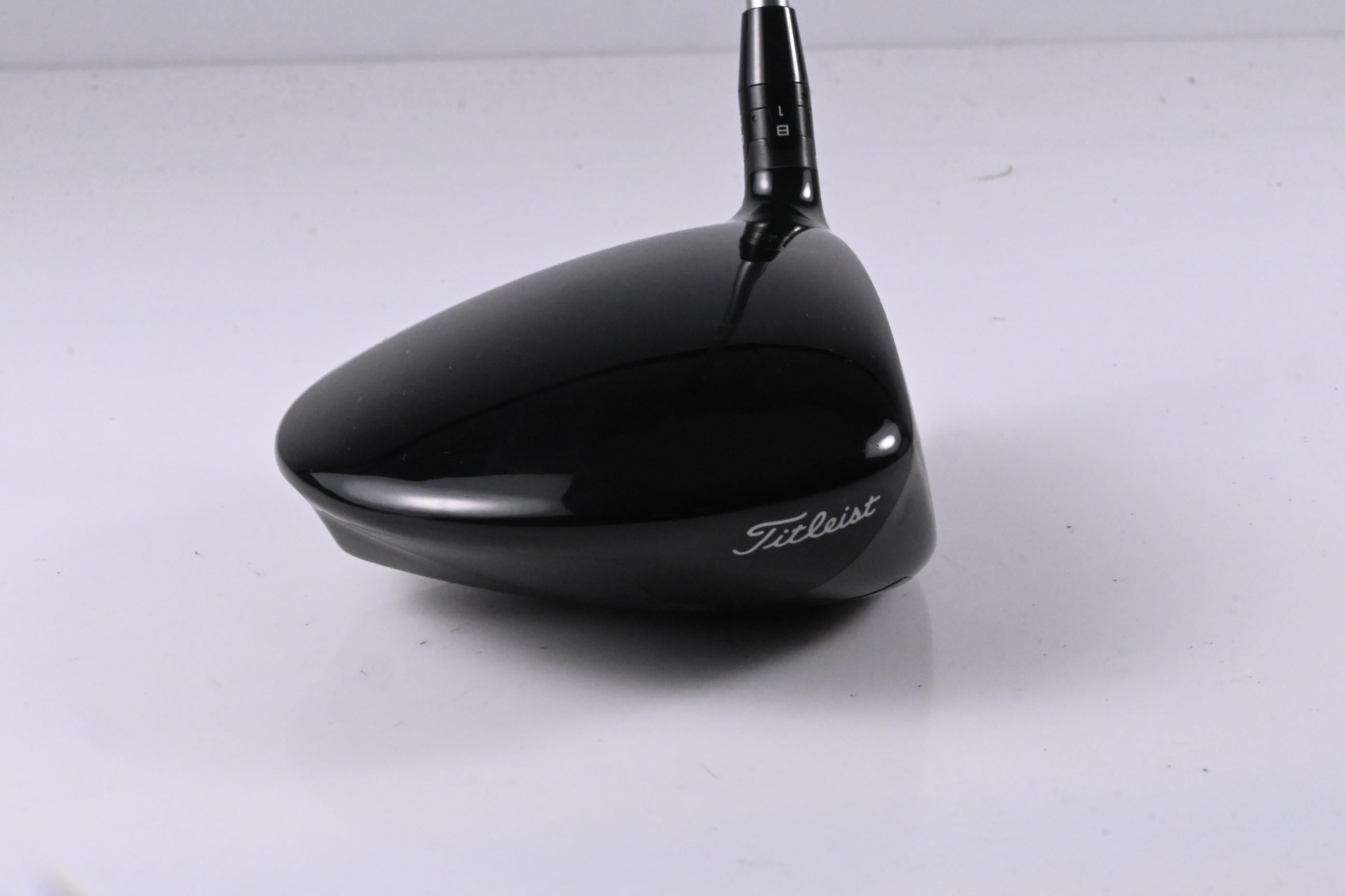 Titleist GT1 Driver / 10 Degree / Regular Flex Fujikura Air Speeder 40 Shaft