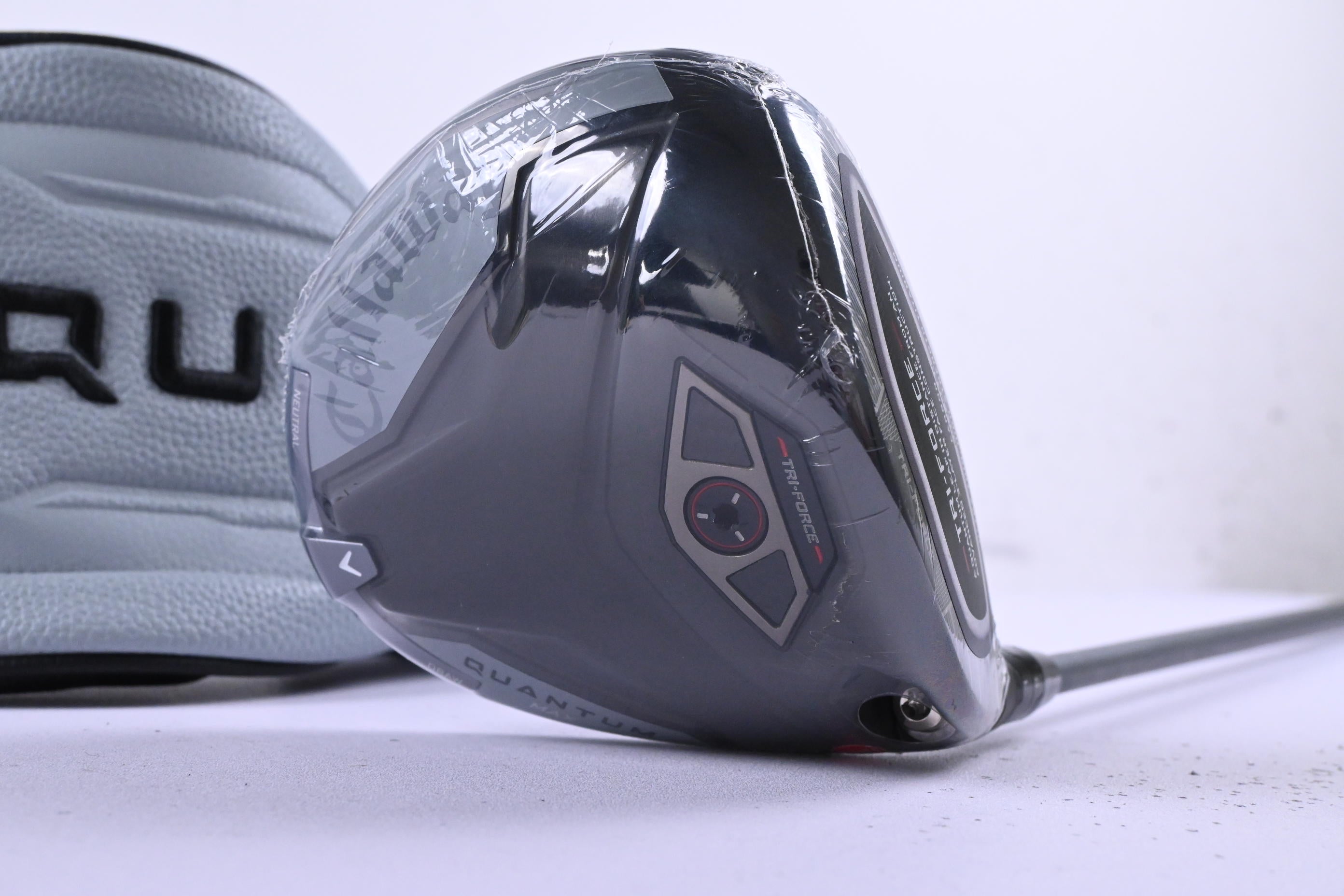 Callaway Quantum Max Driver / 9 Degree / Stiff Flex Denali Frost Silver 60