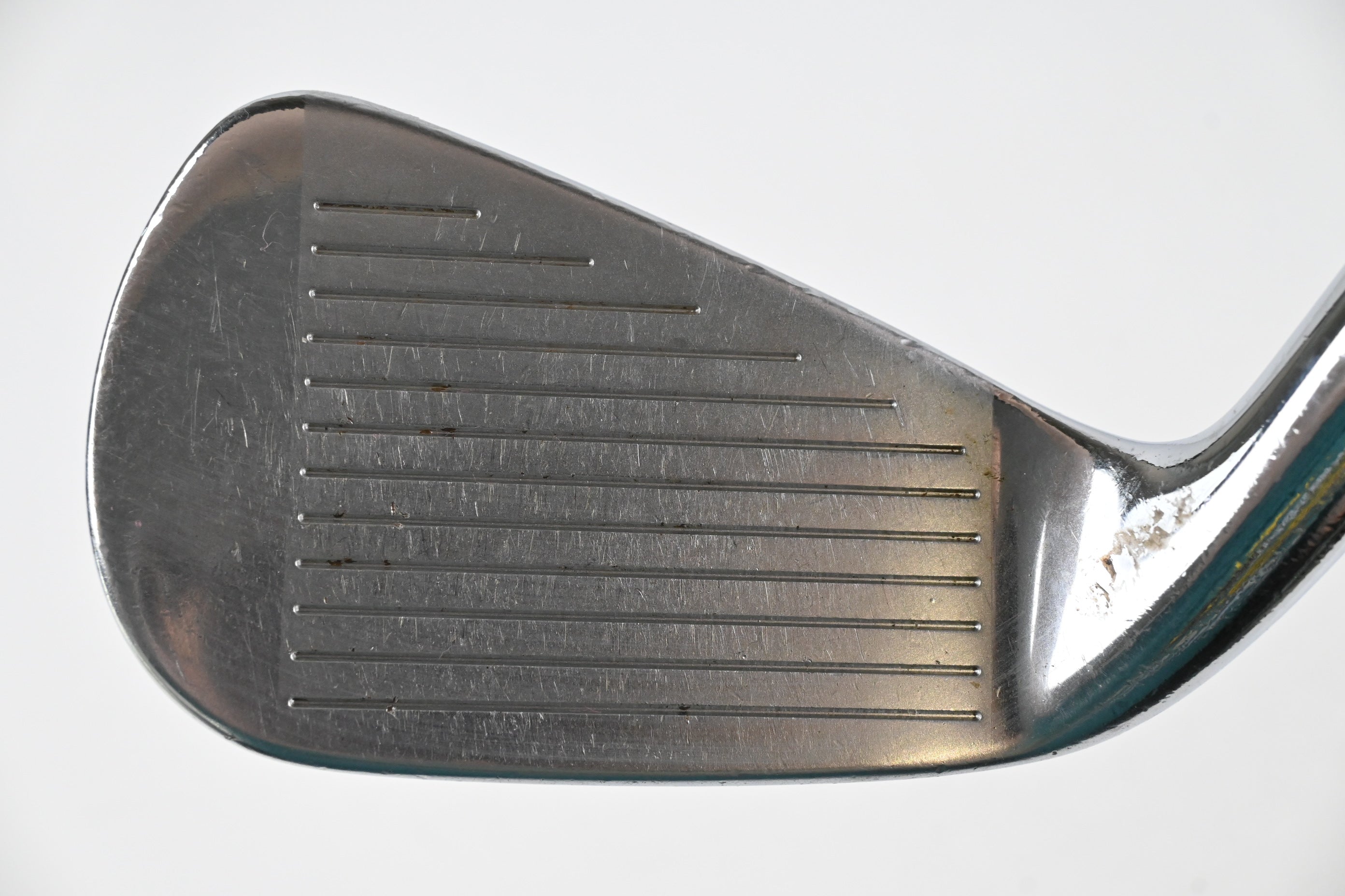 Titleist 712 AP2 #7 Iron / Stiff Flex Dynamic Gold SL S300 Steel Shaft