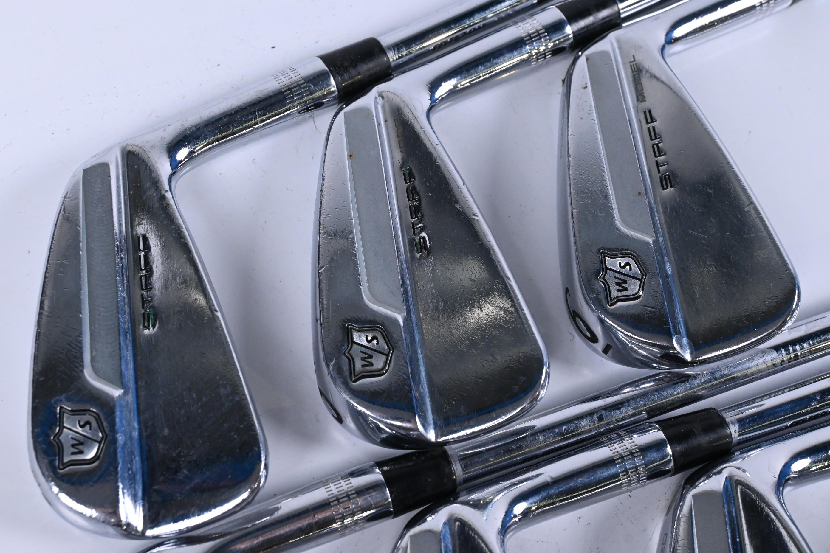 Wilson Staff Model Blade 2019 Irons / 4-PW / X Flex Project X Loading Zone Shafts