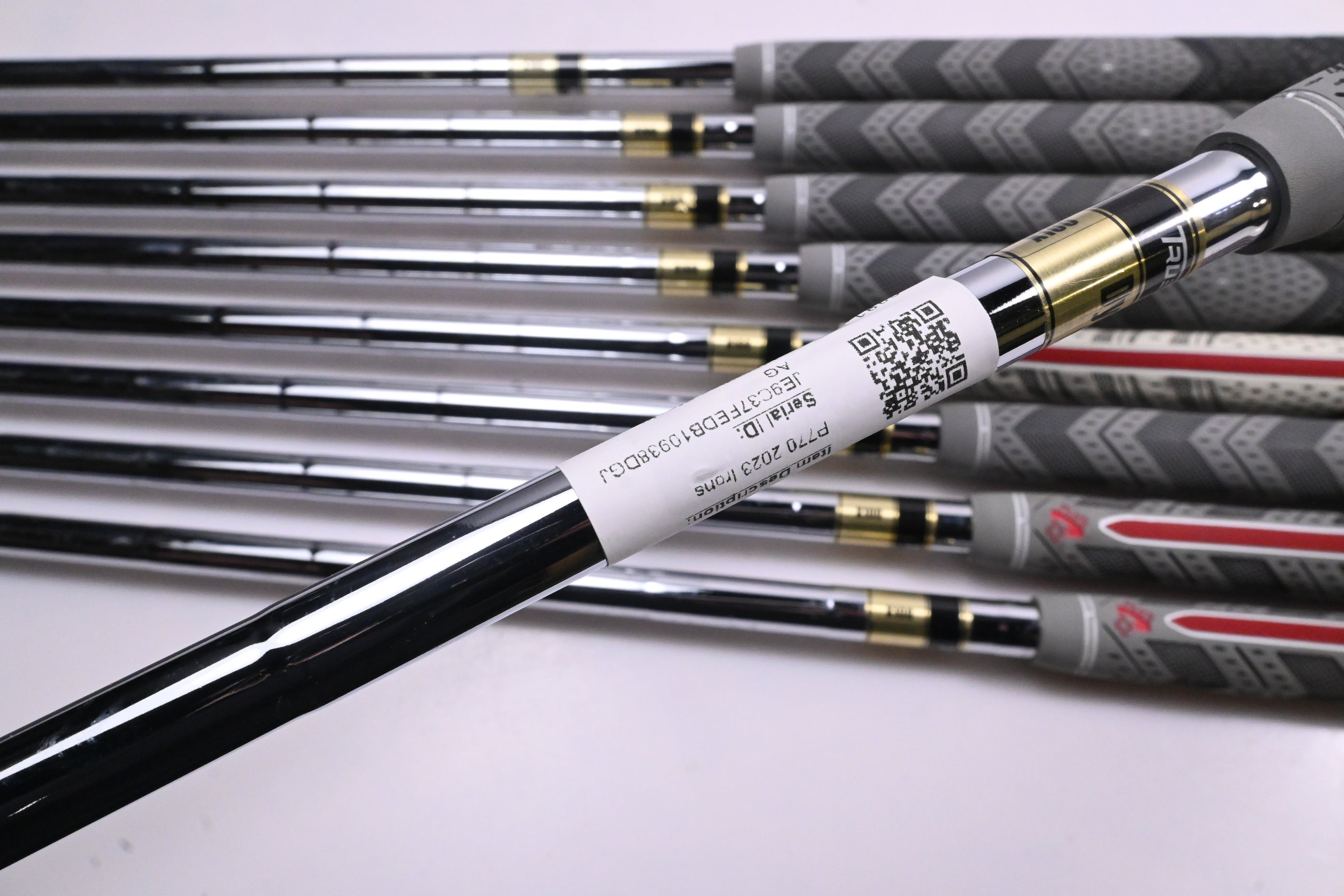 Taylormade P770 2023 Irons / 3-PW+GW / X-Flex Dynamic Gold X100 Shafts