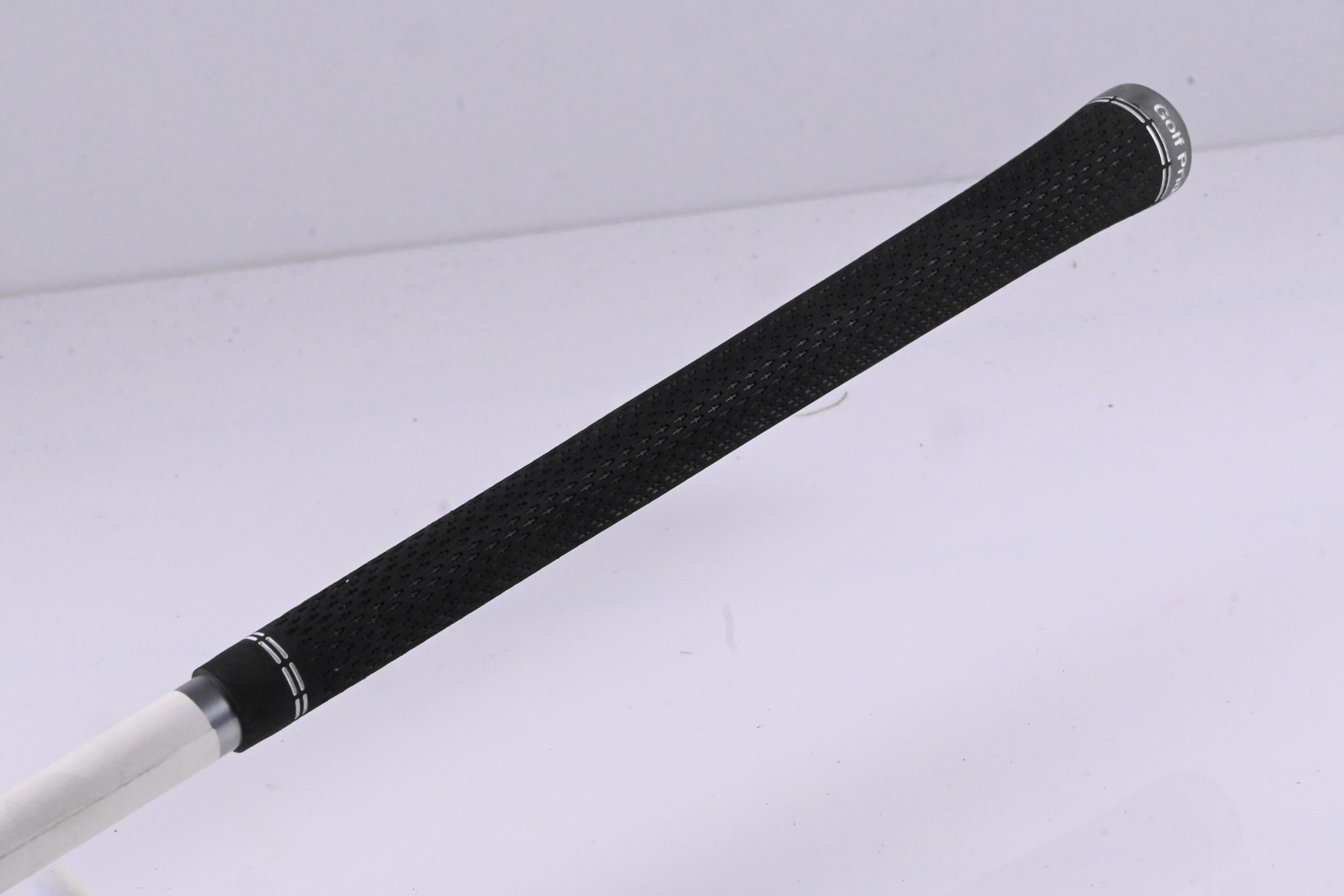 Titleist GT1 Driver / 10 Degree / Regular Flex Fujikura Air Speeder 40 Shaft