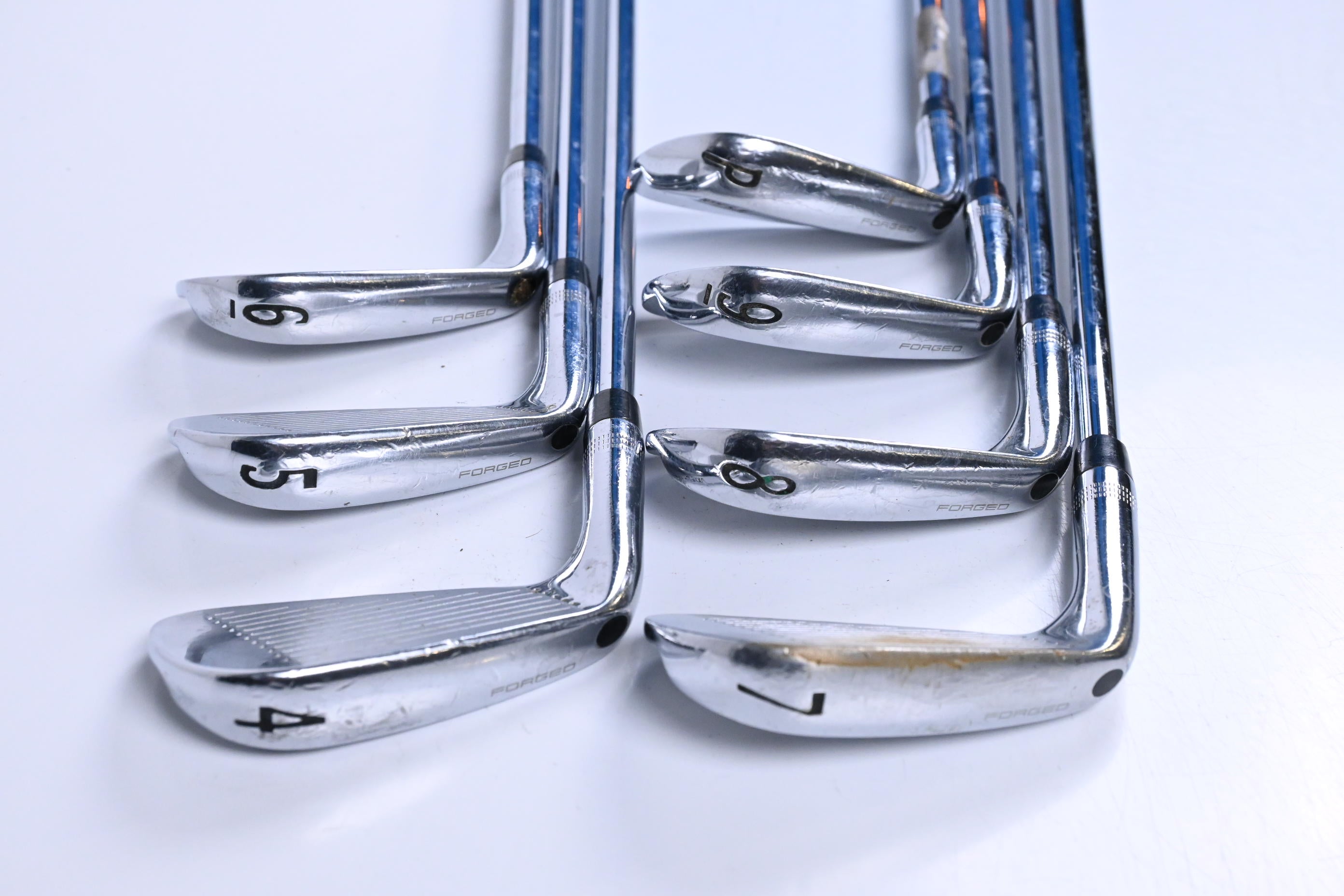 Wilson Staff Model Blade 2019 Irons / 4-PW / X Flex Project X Loading Zone Shafts