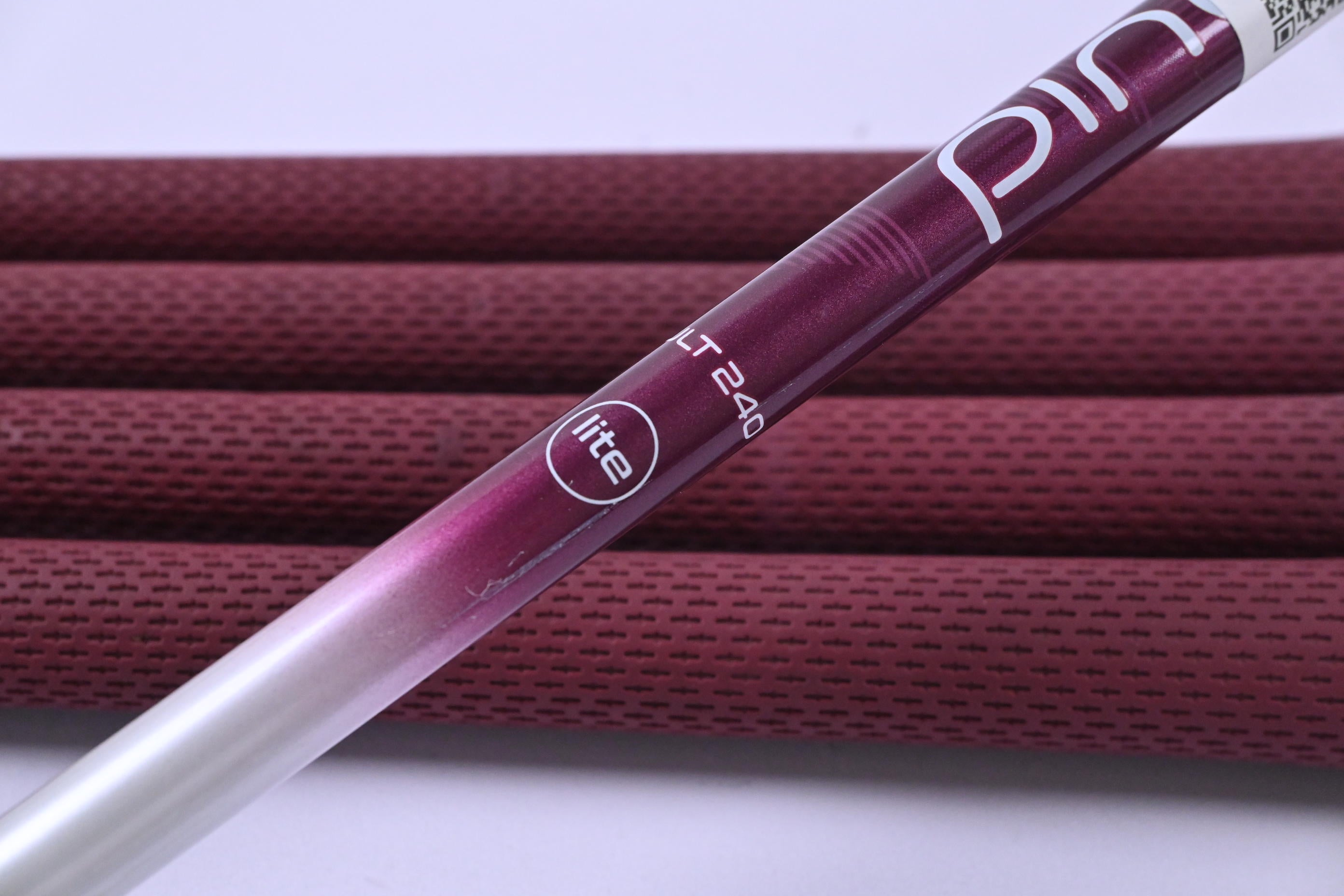 Ladies Ping G Le2 Irons / 7-SW / Red Dot / Ladies Flex Ping ULT 240 Shafts