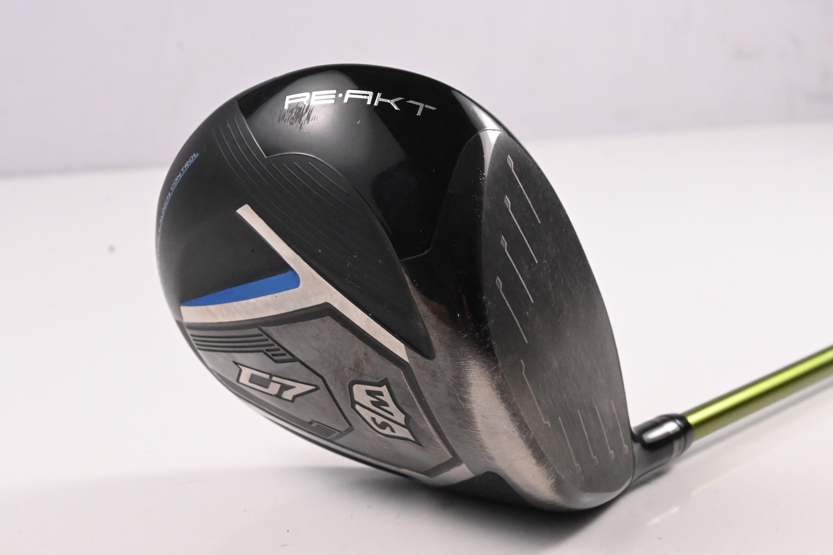 Wilson Staff D7 Driver / 10.5 Degree / Stiff Flex Aldila NV 55 Shaft