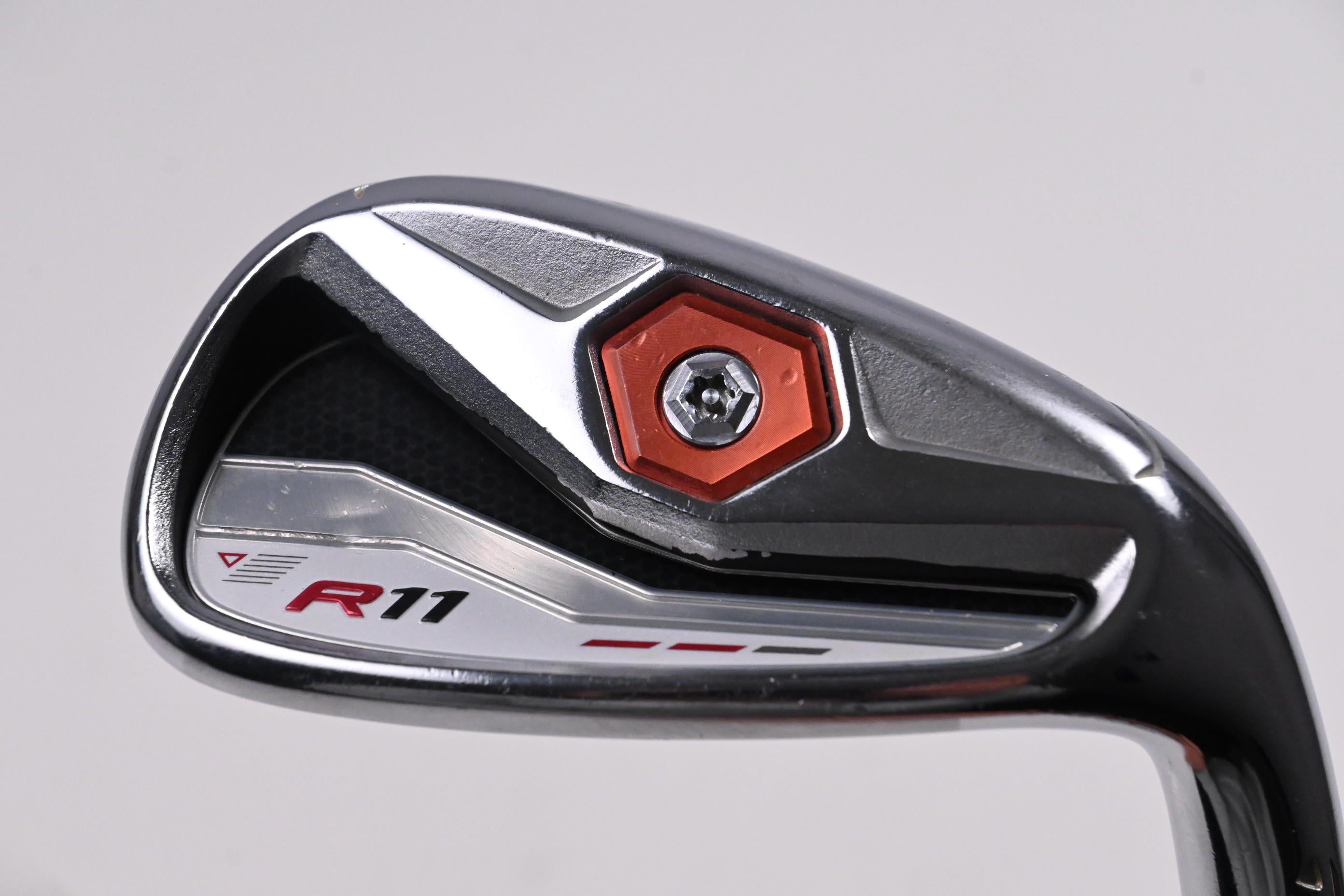 Taylormade R11 Gap Wedge / 50 Degree / Regular Flex XP95 R300 Shaft
