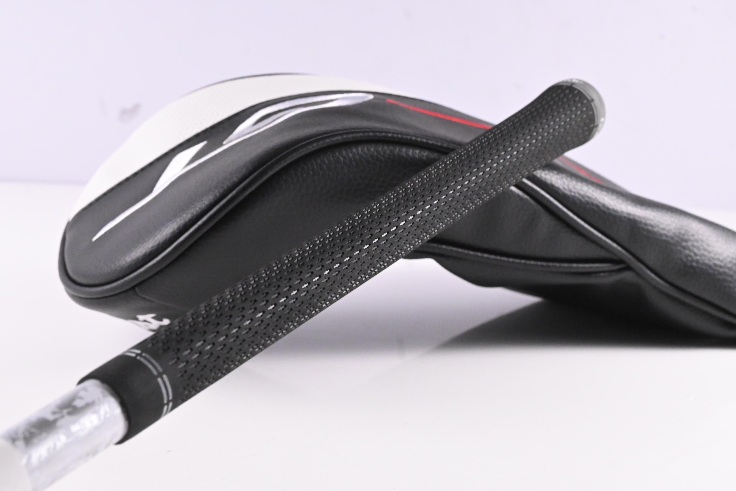 Titleist GT3 Driver / 8 Degree / Stiff Flex Denali Red 50 Shaft