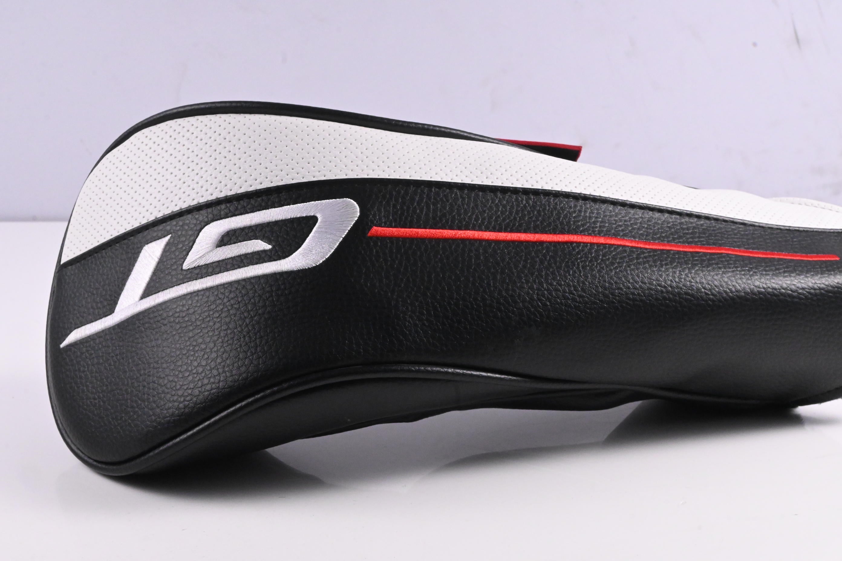 Titleist GT1 Driver / 10 Degree / Regular Flex Fujikura Air Speeder 40 Shaft