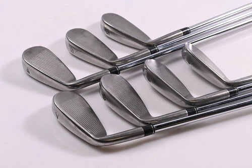 Taylormade Speedblade Irons / 4-PW / UniFlex Speedblade Shafts