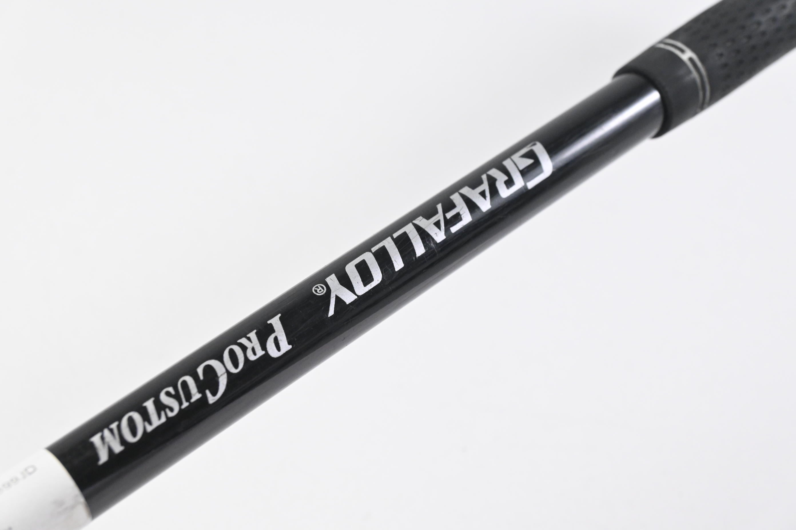 Taylormade R5 Dual Driver / 13.5 Degree / Regular Flex Grafalloy ProCustom Shaft