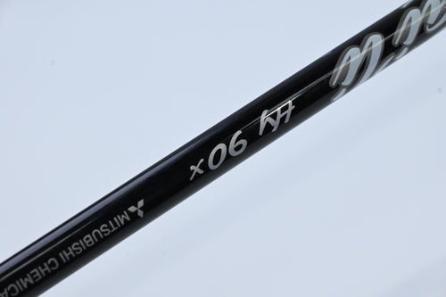 Taylormade Qi35 #3 Hybrid / 19 Degree / X-Flex Kai'li White 90 Shaft