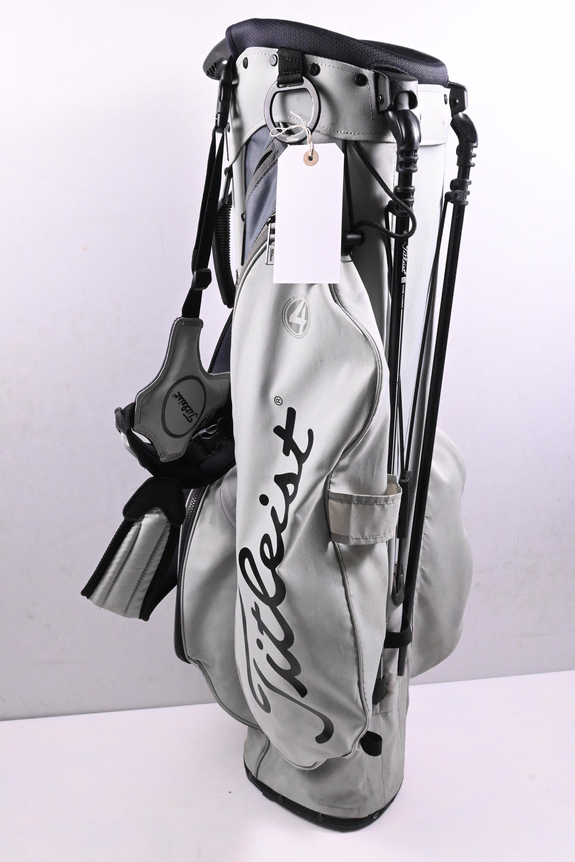Titleist Players 4 Stand Bag / 4-Way Divider / Grey