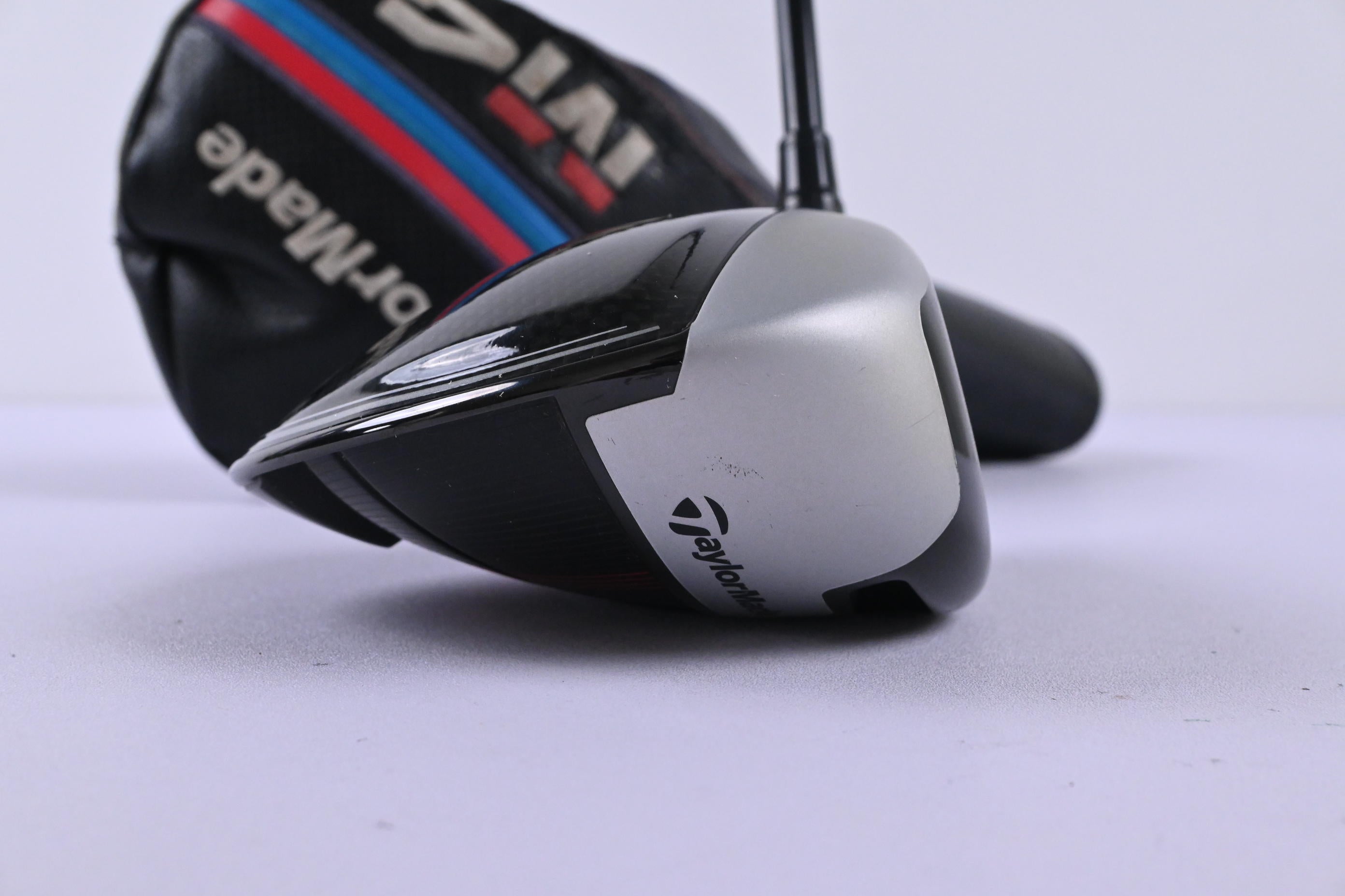Taylormade M4 Driver / 10.5 Degree / Regular Flex Fujikura Atmos Red 5 Shaft