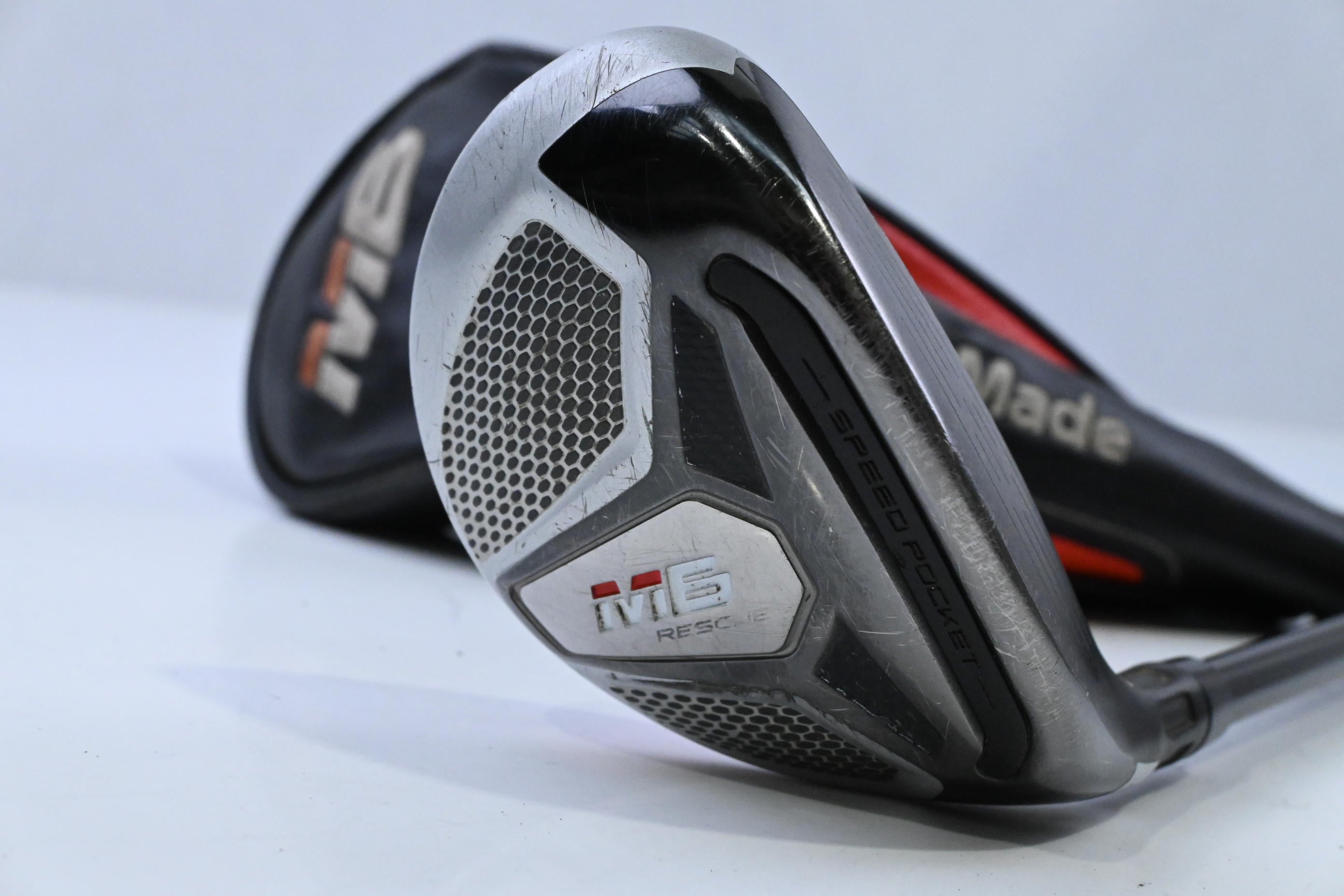 Taylormade M6 #3 Hybrid / 19 Degree / Regular Flex Fujikura Atmos Orange 6 Shaft