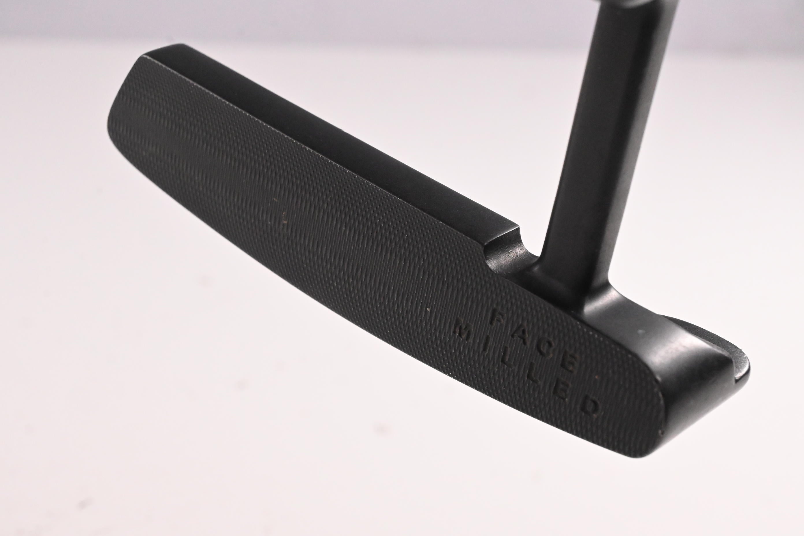 Cleveland Classic Collection Black HB Putter / 34 Inch