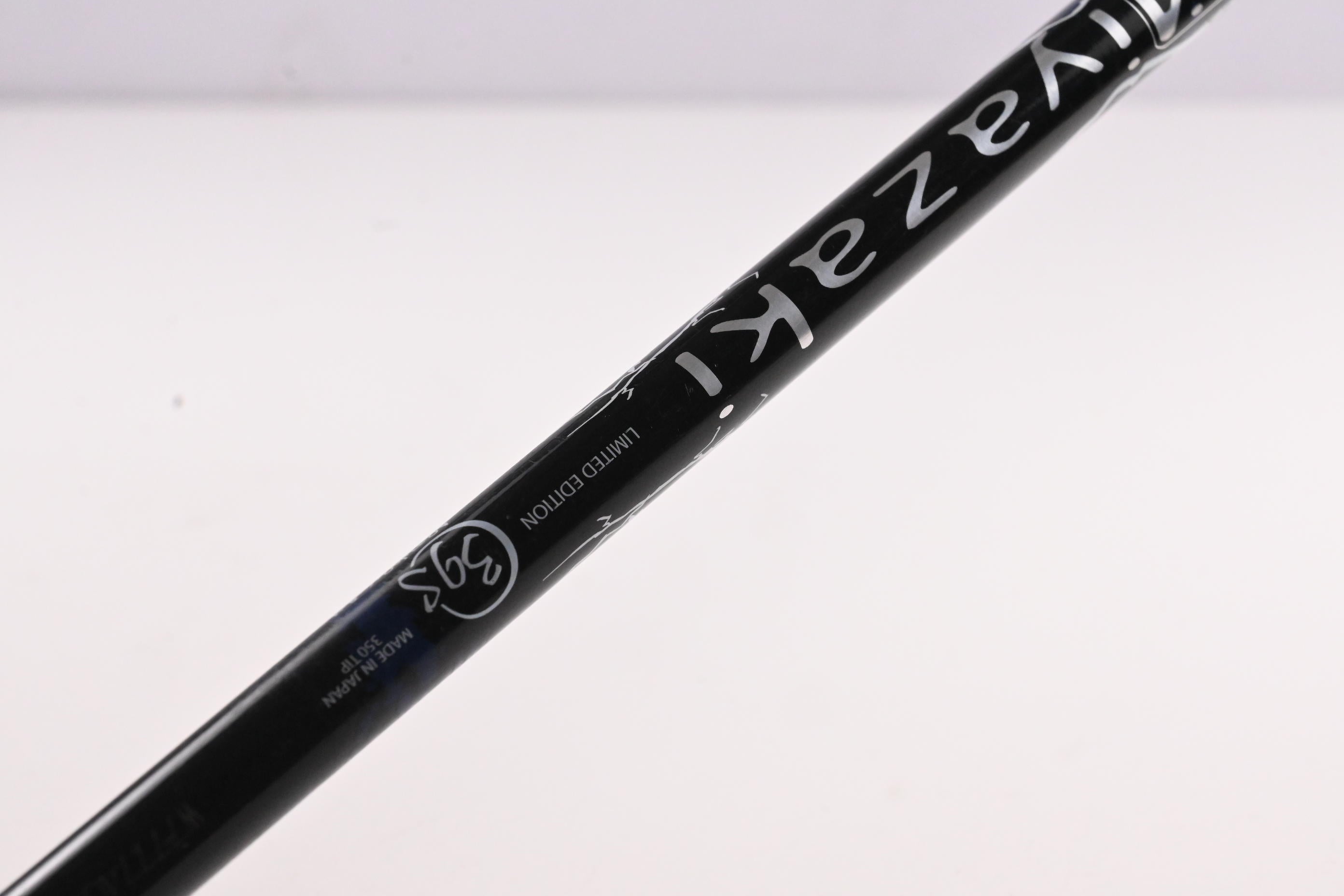 Cleveland CG Black 2012 Driver / 10.5 Degree / Stiff Flex Miyazaki C.Kua 39
