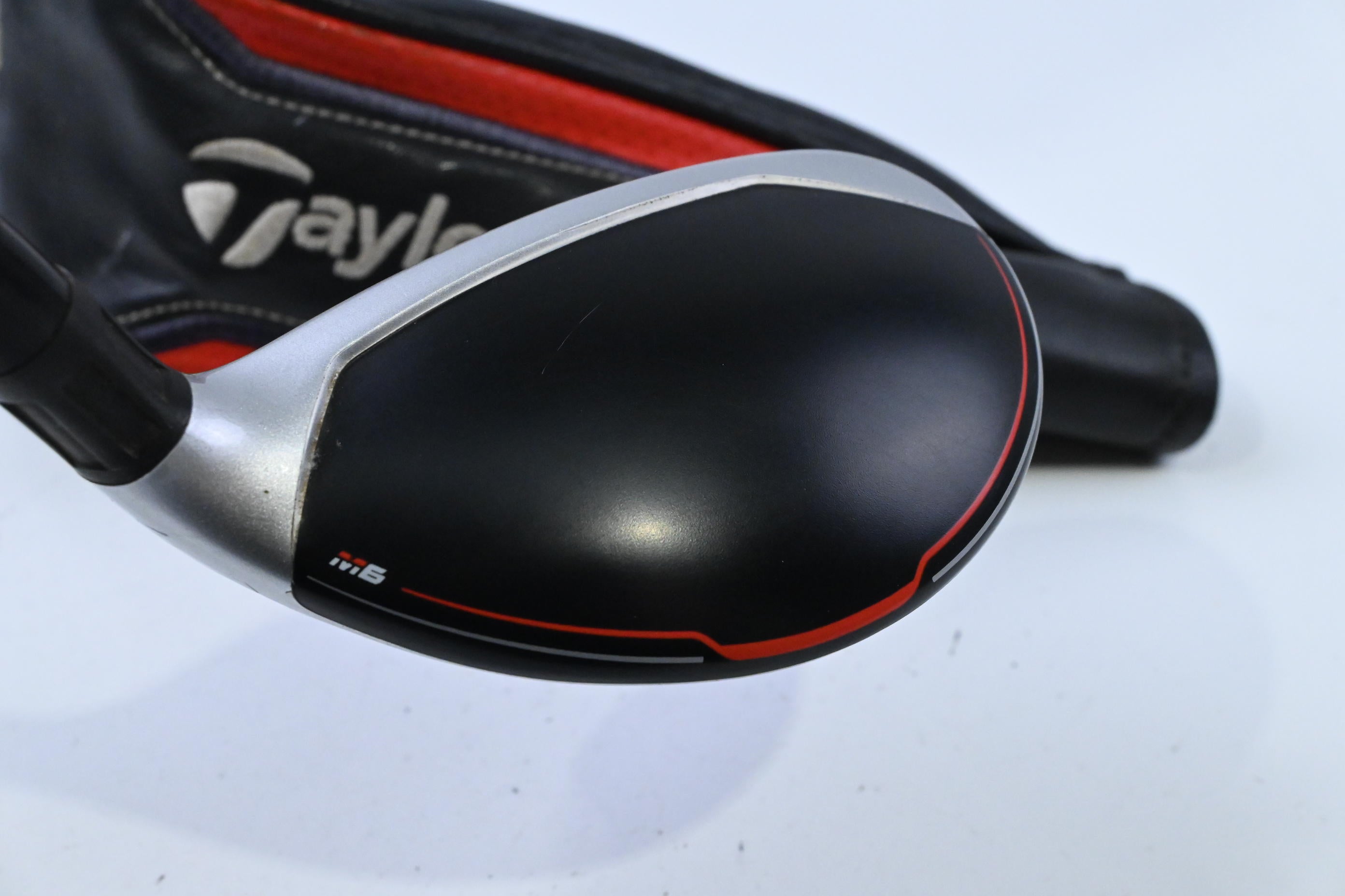 Taylormade M6 #3 Hybrid / 19 Degree / Regular Flex Fujikura Atmos Orange 6 Shaft