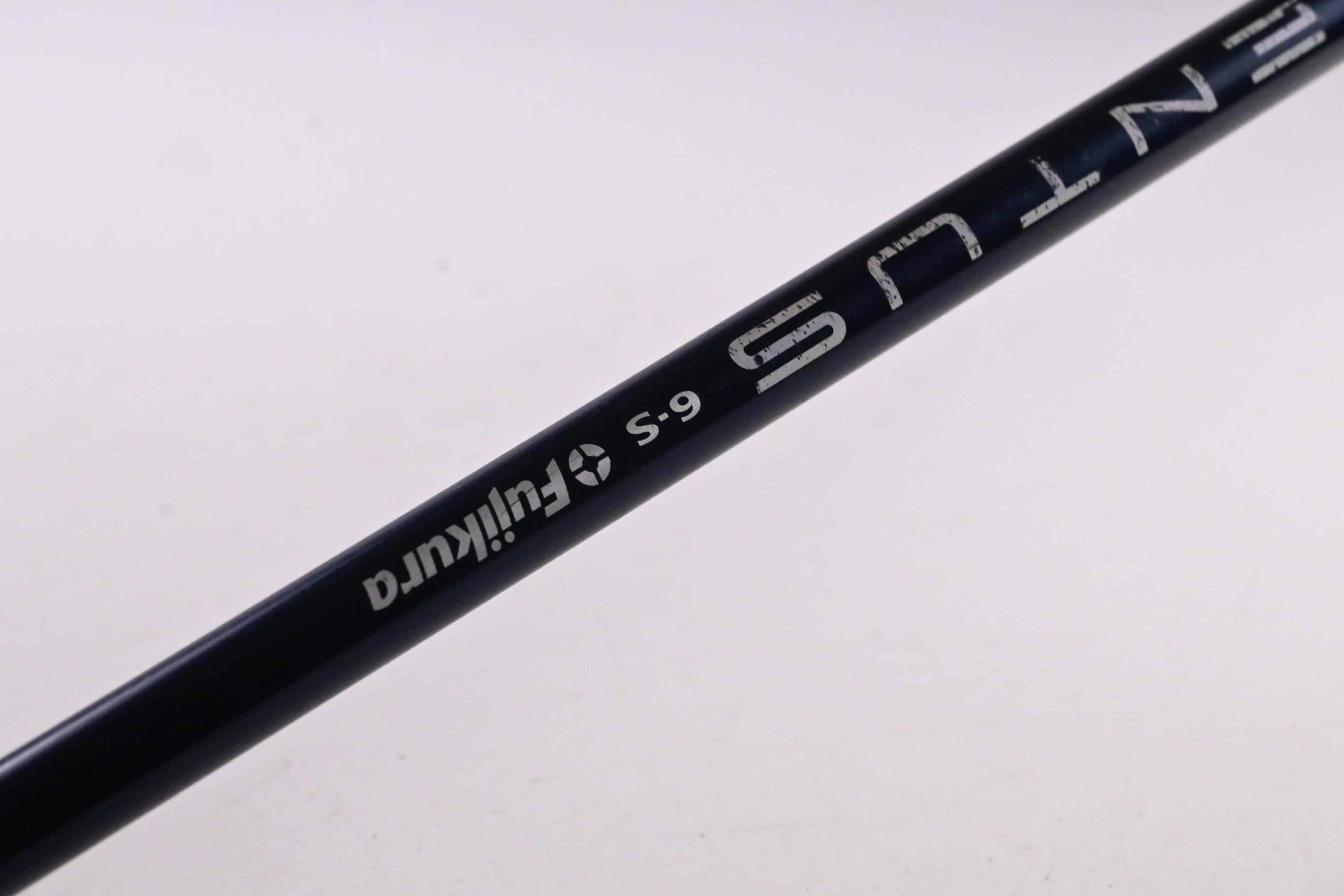 Taylormade SIM Max Driver / 9 Degree / Stiff Flex Ventus Blue 6 Shaft