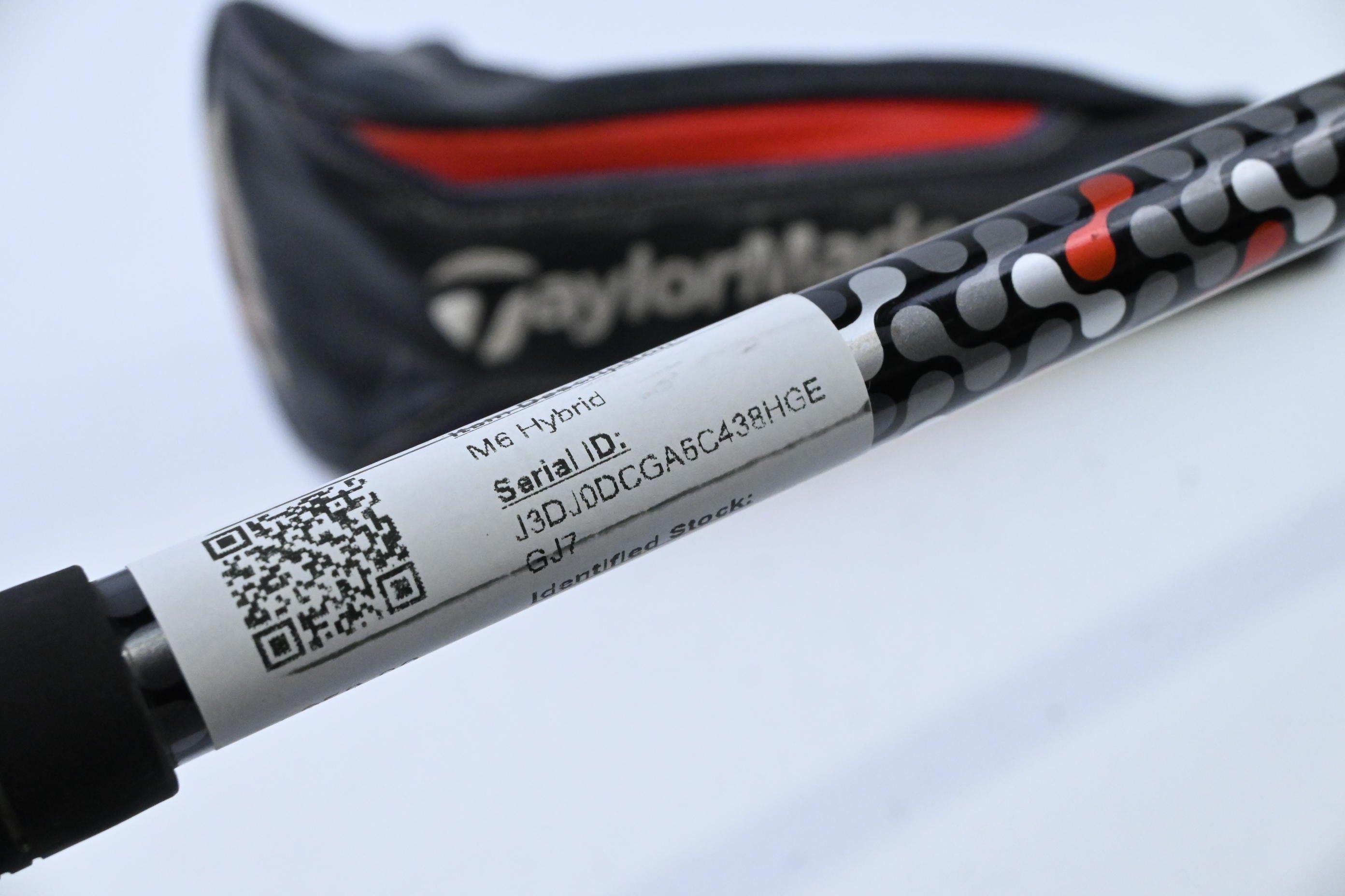 Taylormade M6 #3 Hybrid / 19 Degree / Regular Flex Fujikura Atmos Orange 6 Shaft