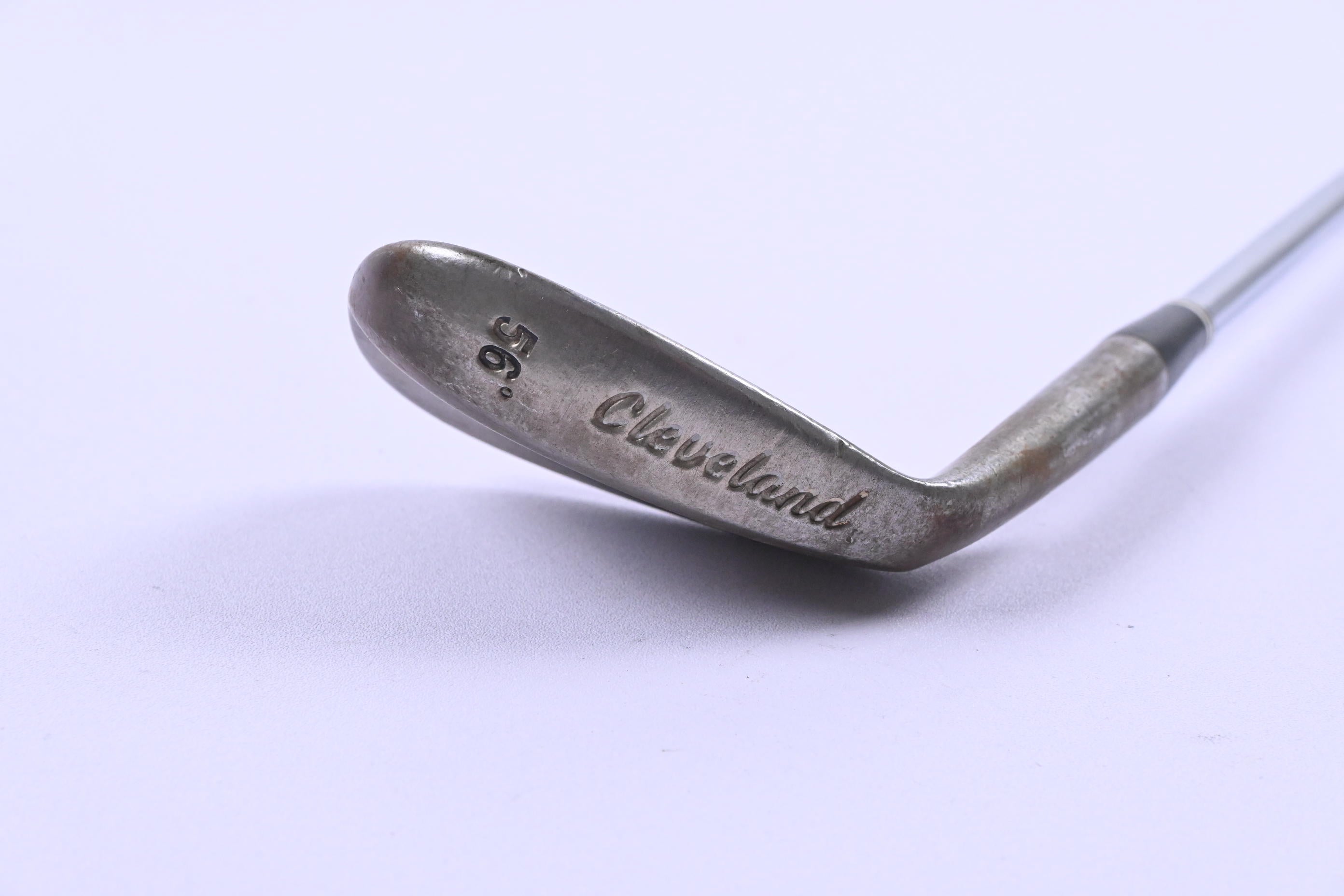 Cleveland Tour Action 900 Sand Wedge / 56 Degree / Wedge Flex Dynamic Gold Shaft