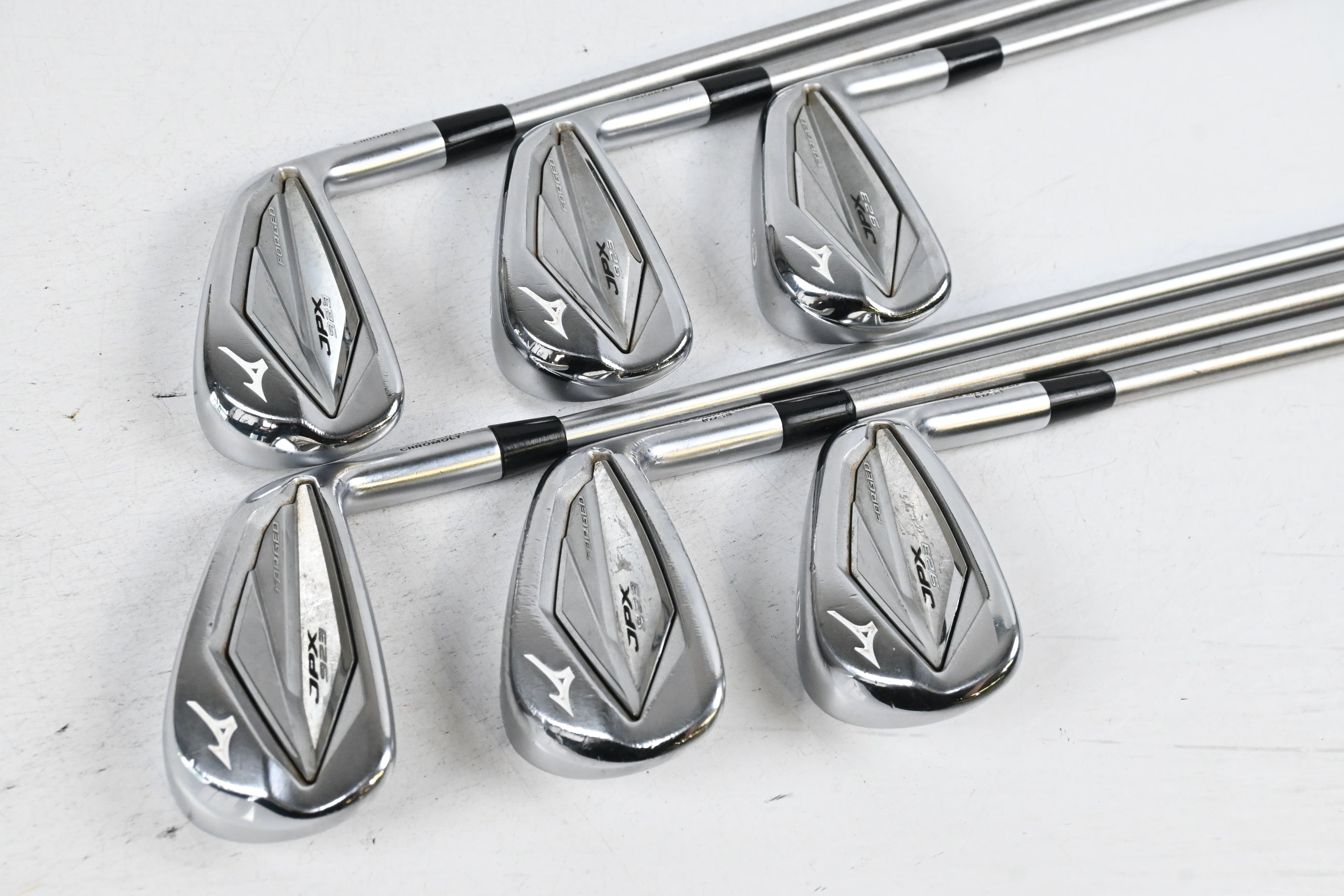 Mizuno JPX 923 Forged Irons / 4-9i / Stiff Flex KBS Tour C-Taper Lite 110 Shafts