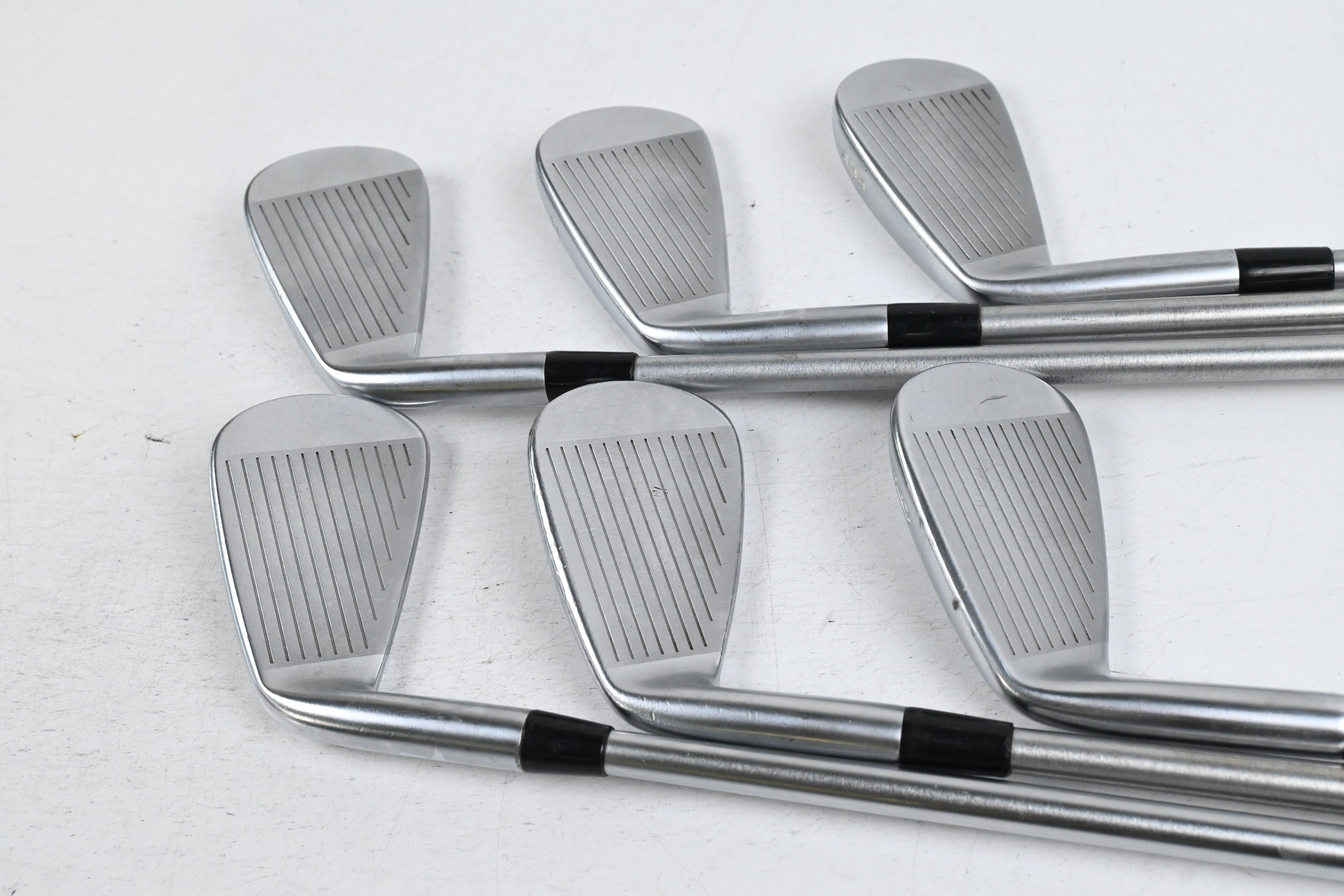 Mizuno JPX 923 Forged Irons / 4-9i / Stiff Flex KBS Tour C-Taper Lite 110 Shafts
