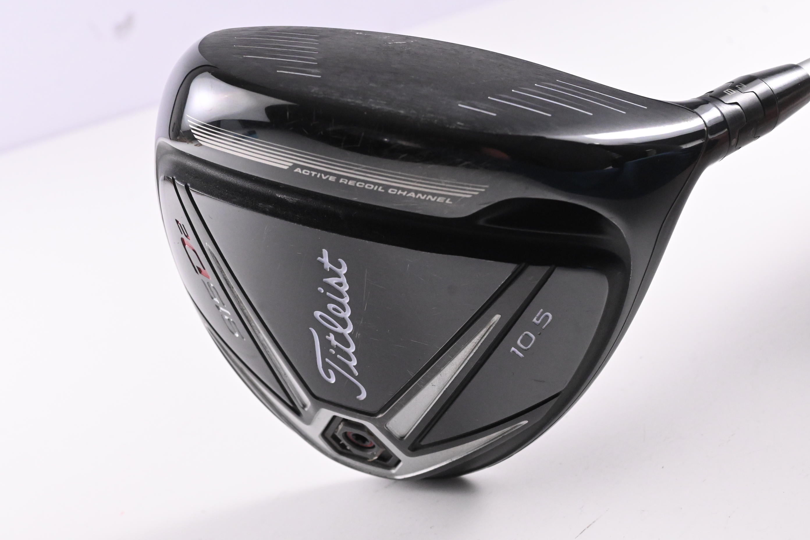 Titleist 915 D2 Driver / 10.5 / Regular Flex Diamana M+ Red 50 Shaft